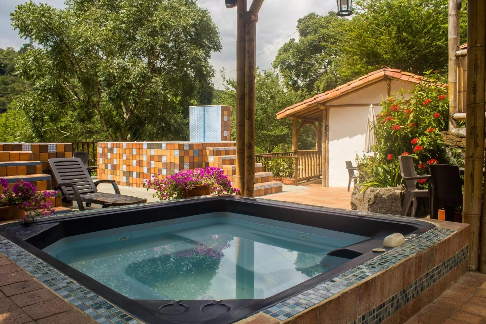 Hot Tub, Swimming Pool in Hotel Terrazas de la Candelaria