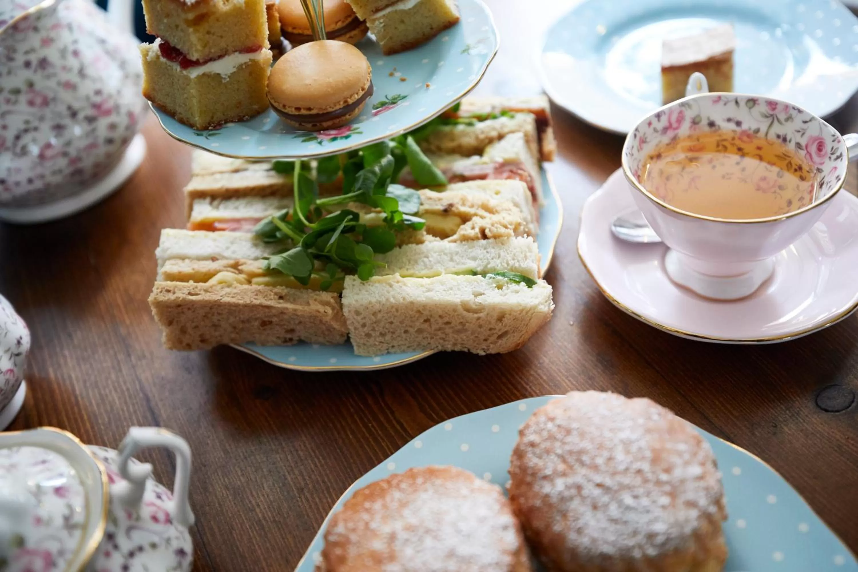 Meals in Wykeham Arms