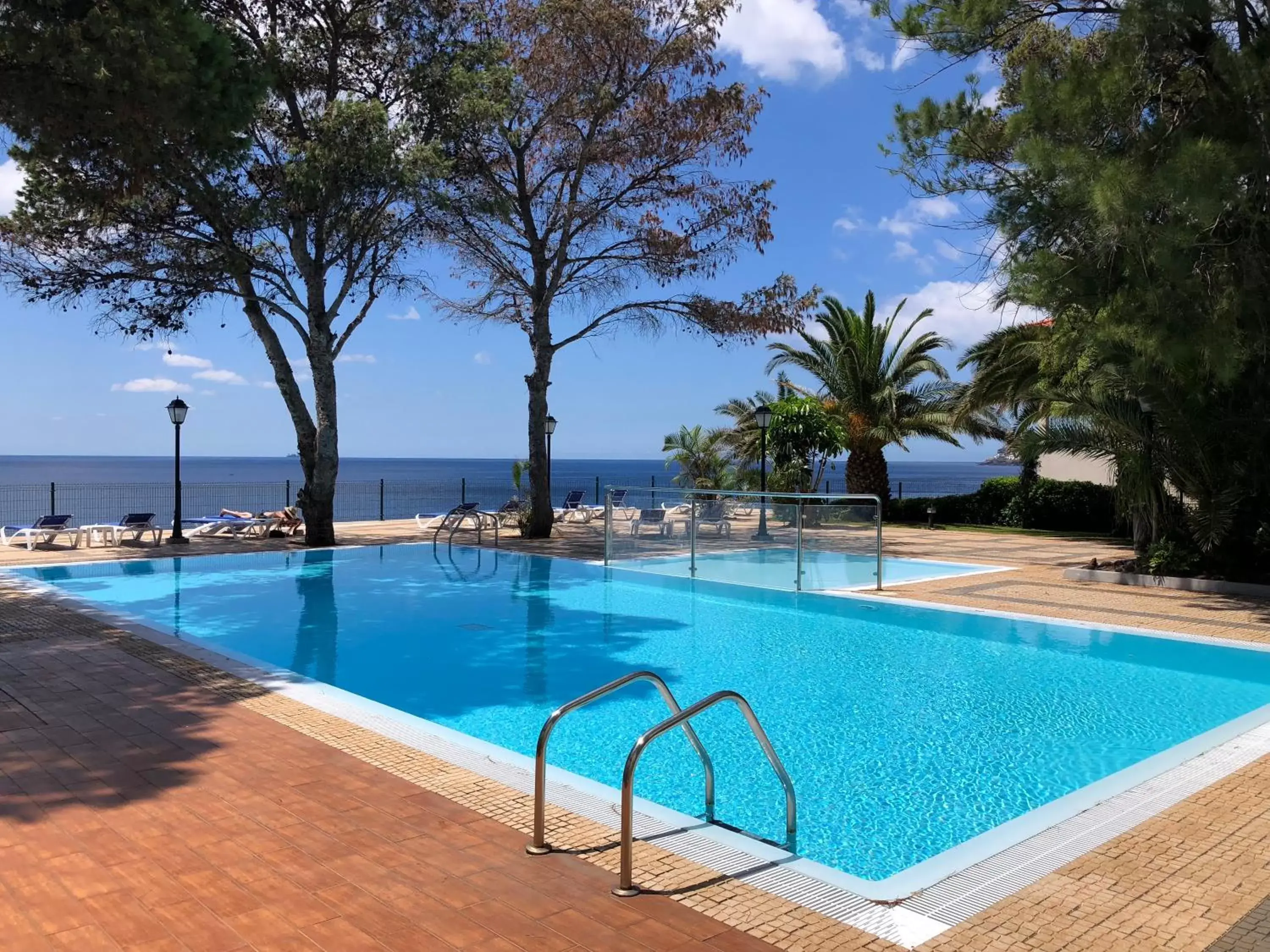 Pool view, Swimming Pool in Albatroz Beach & Yacht Club