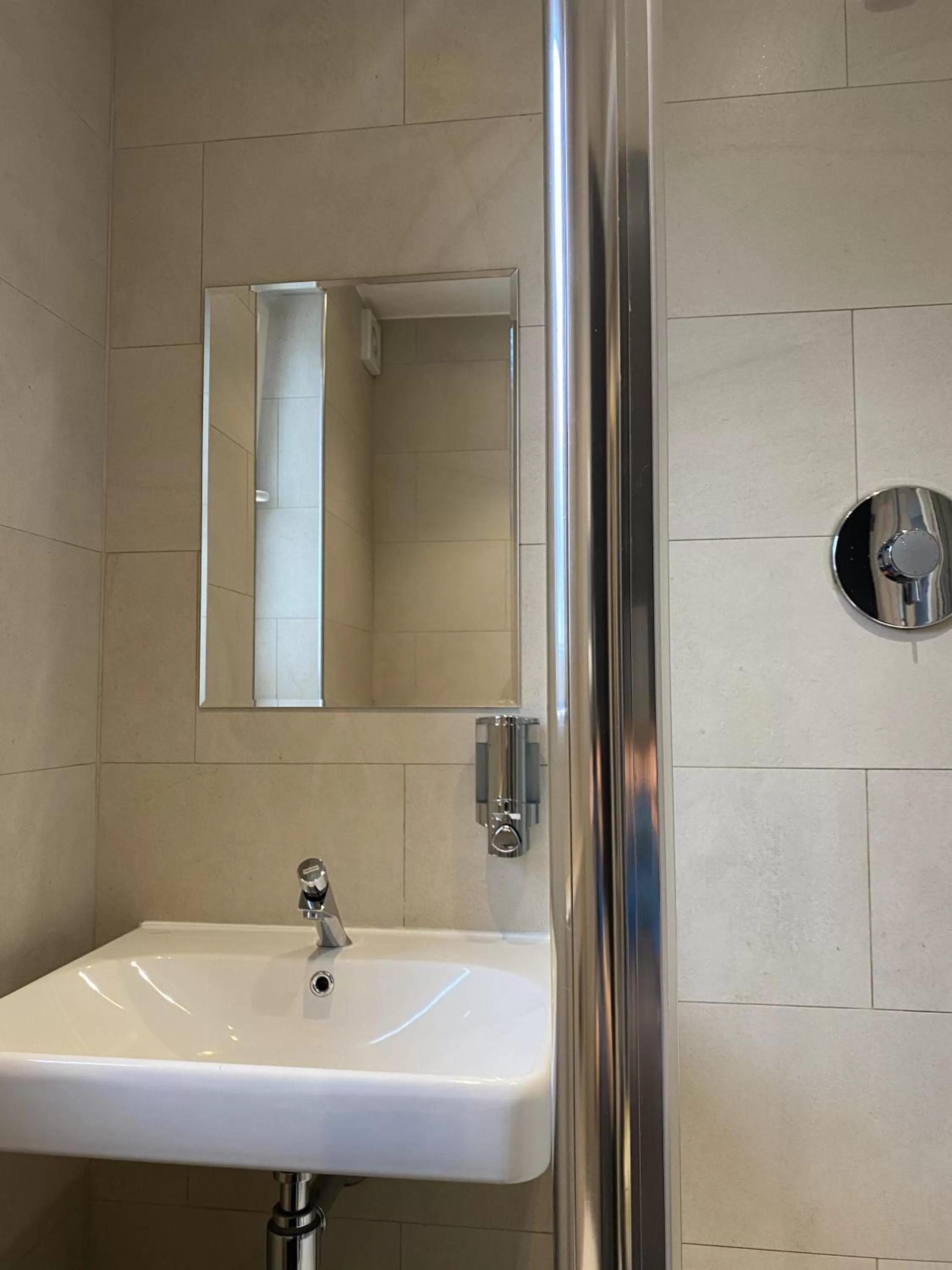 Bathroom in The Riverhouse