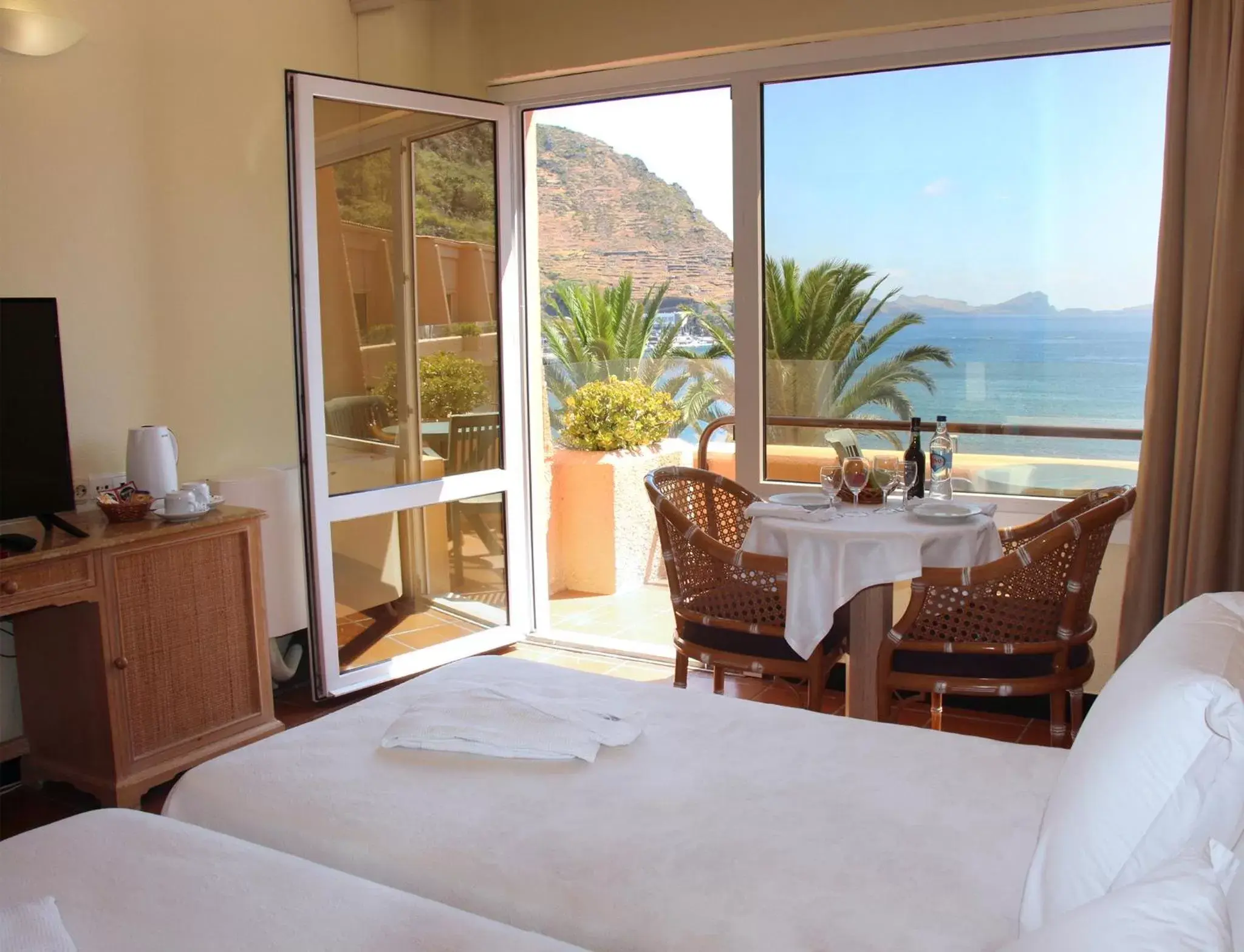 Superior Triple Room with Balcony in Dom Pedro Madeira Superior Triple Room with Balcony in Dom Pedro Madeira
