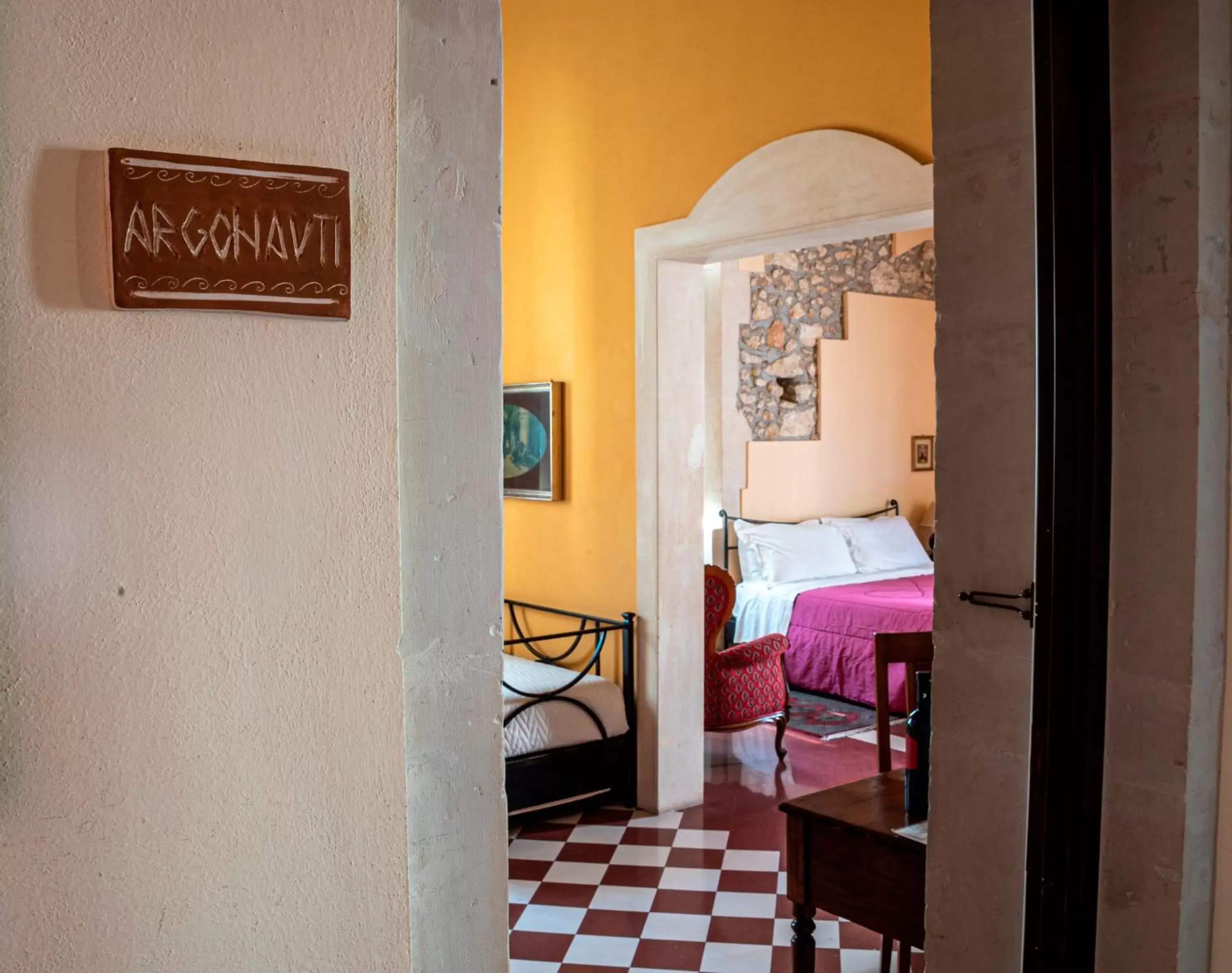 Deluxe Suite with Balcony in Lakkios charming suites and rooms Deluxe Suite with Balcony in Lakkios charming suites and rooms