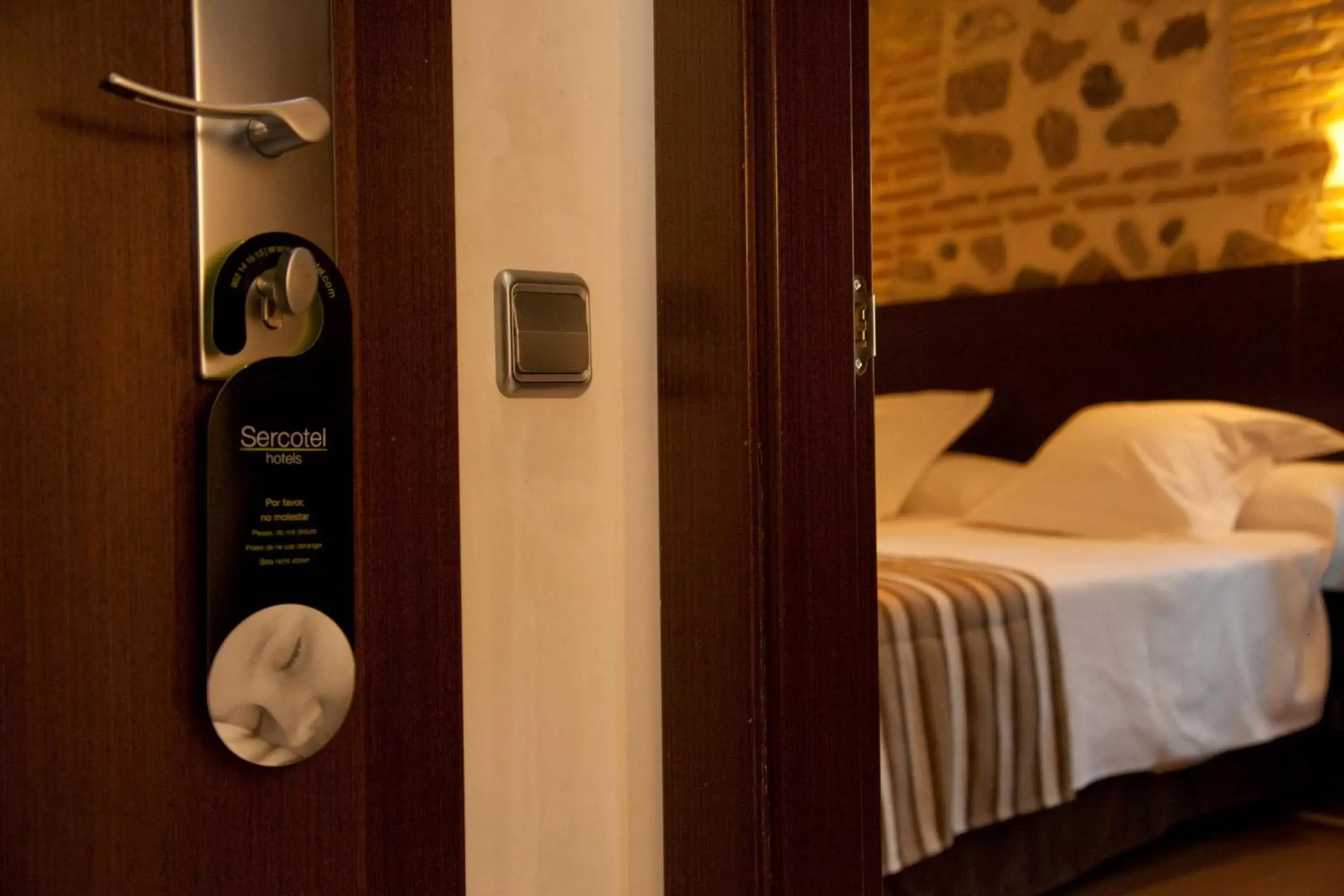 Decorative detail, Bed in Hotel Pintor El Greco