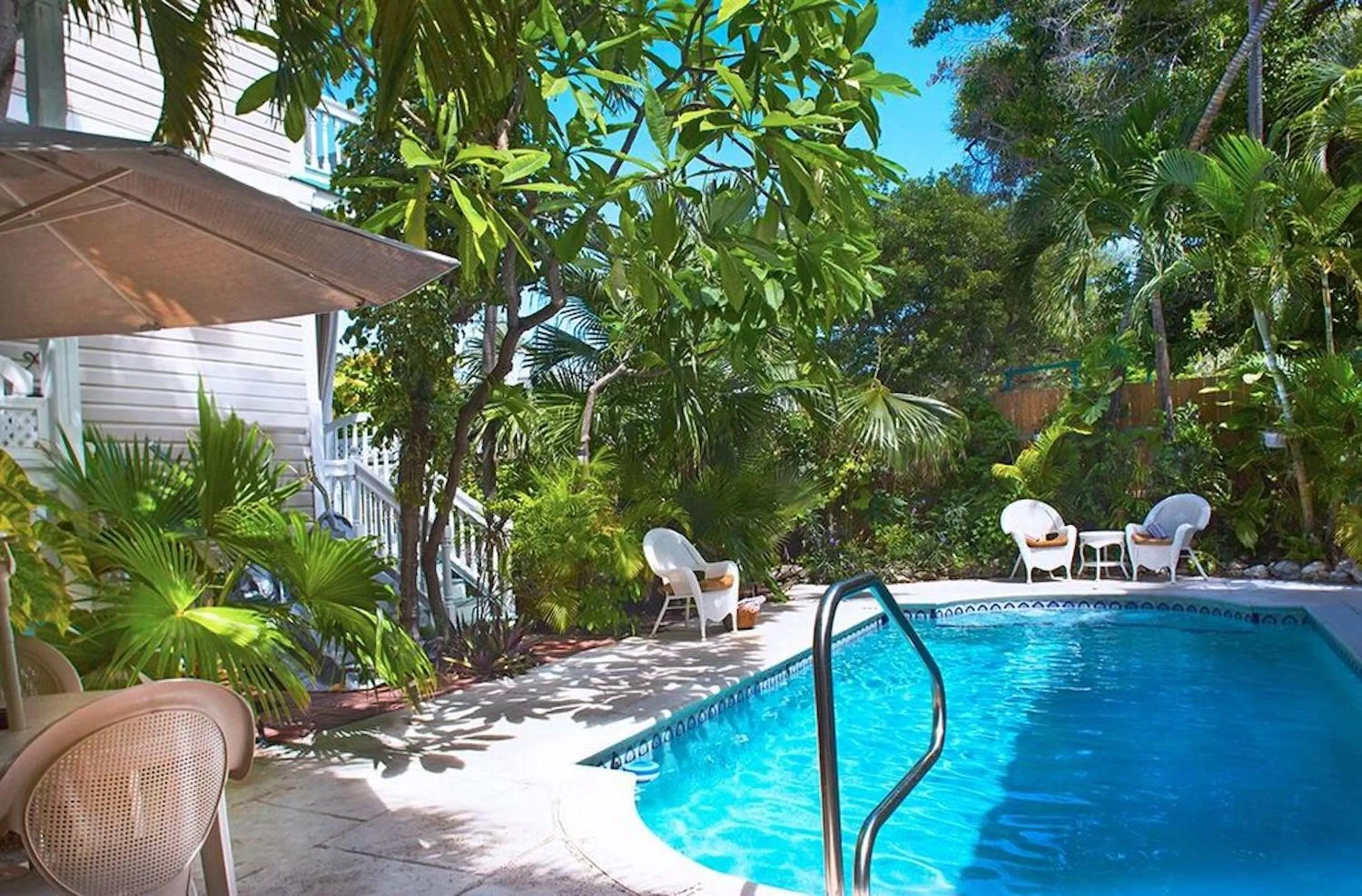 Swimming Pool in Coco Plum Inn