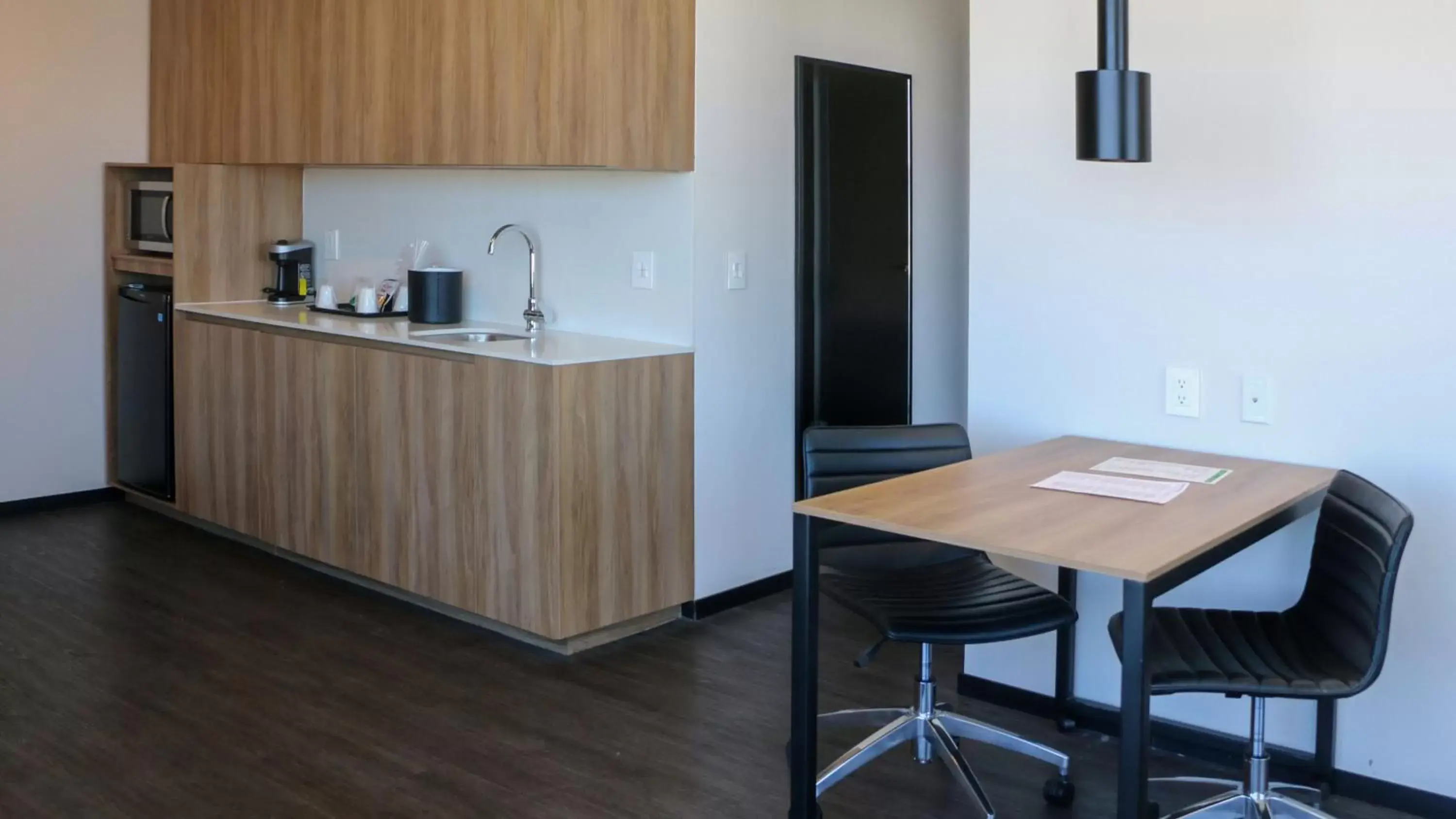 Photo of the whole room, Kitchen/Kitchenette in Holiday Inn San Luis Potosi-Quijote, an IHG Hotel