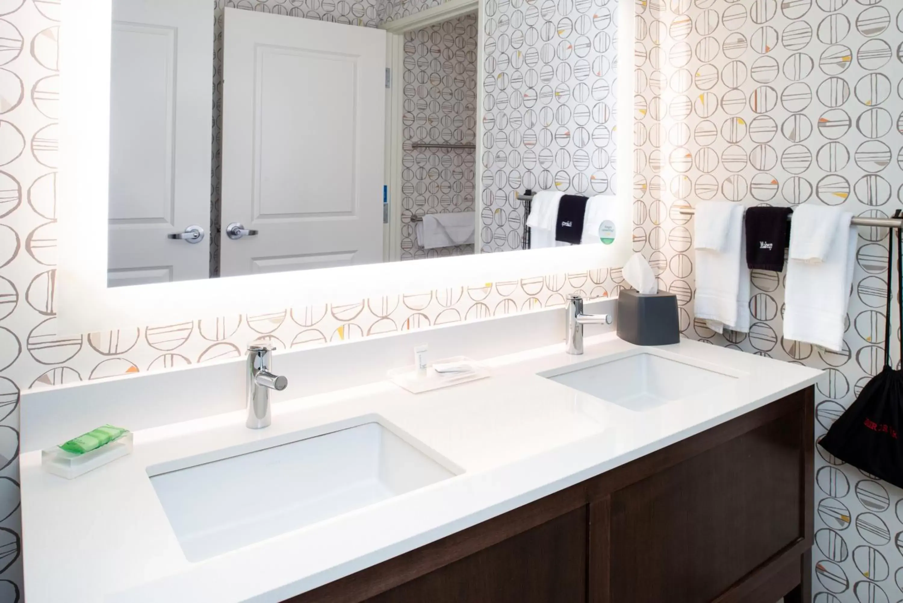 Photo of the whole room, Bathroom in Holiday Inn & Suites - Idaho Falls, an IHG Hotel