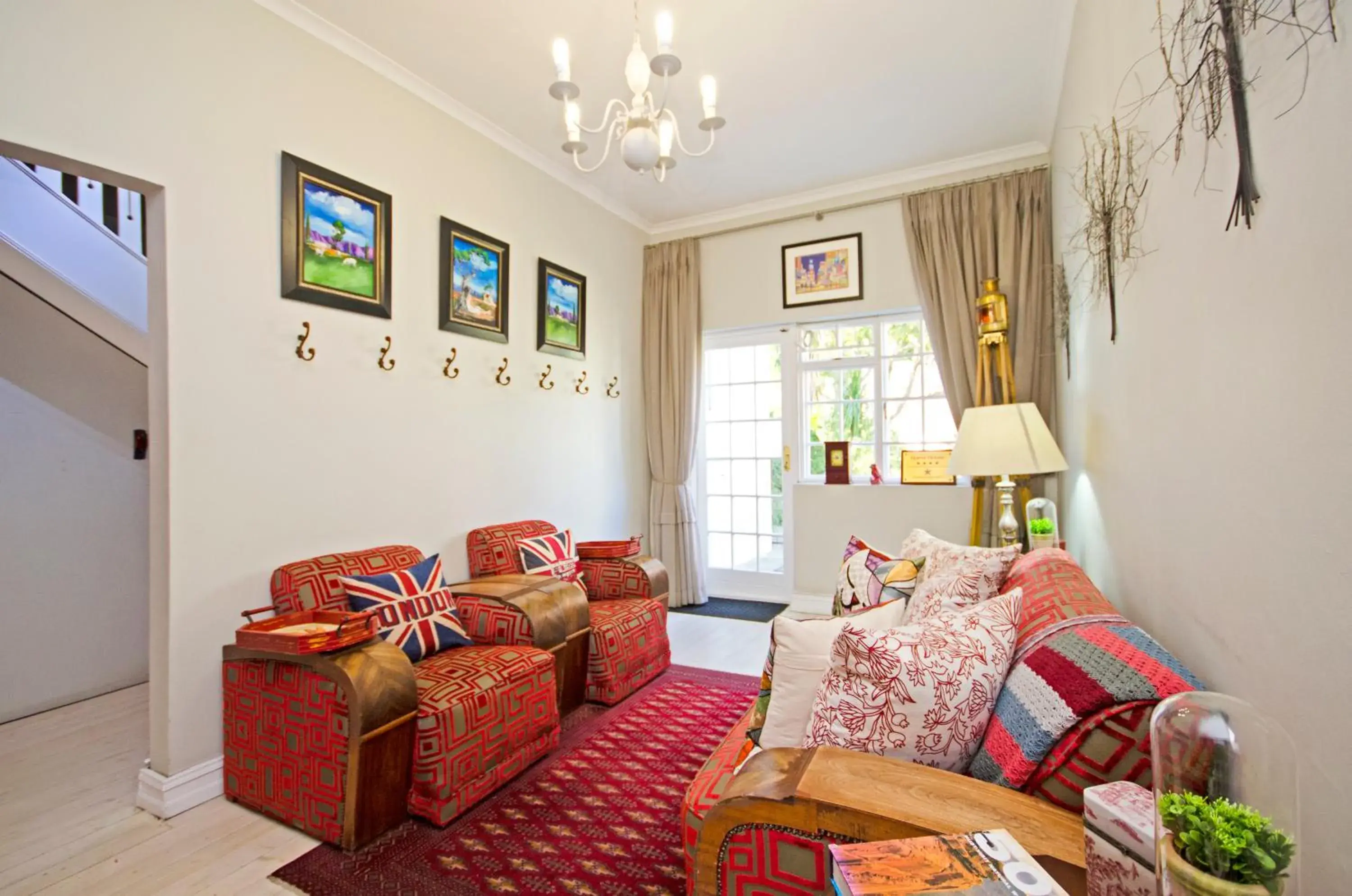 Living room, Seating Area in Lodge on Main Guest House and Conference Centre