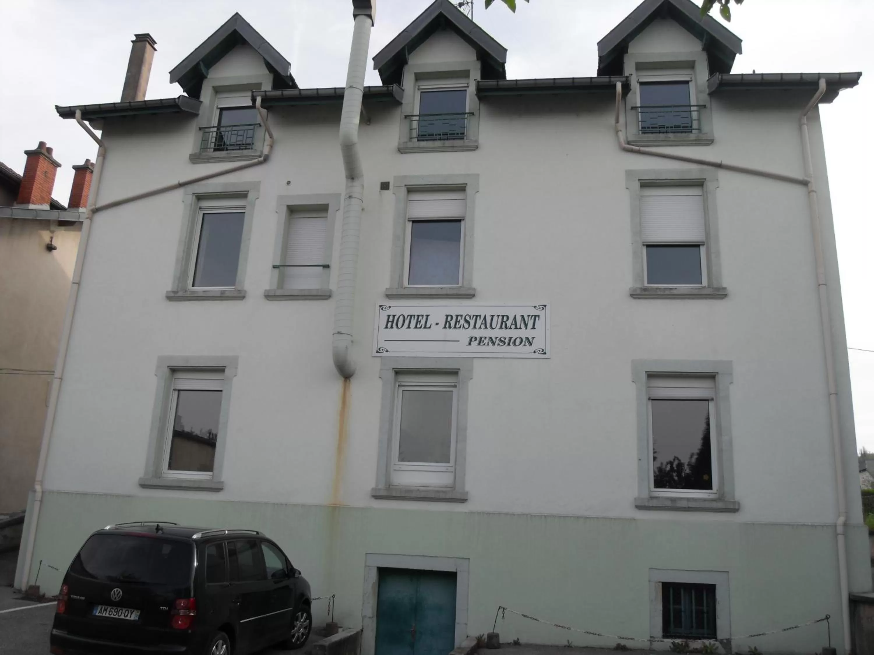 Property building in L Etoile d'Argent