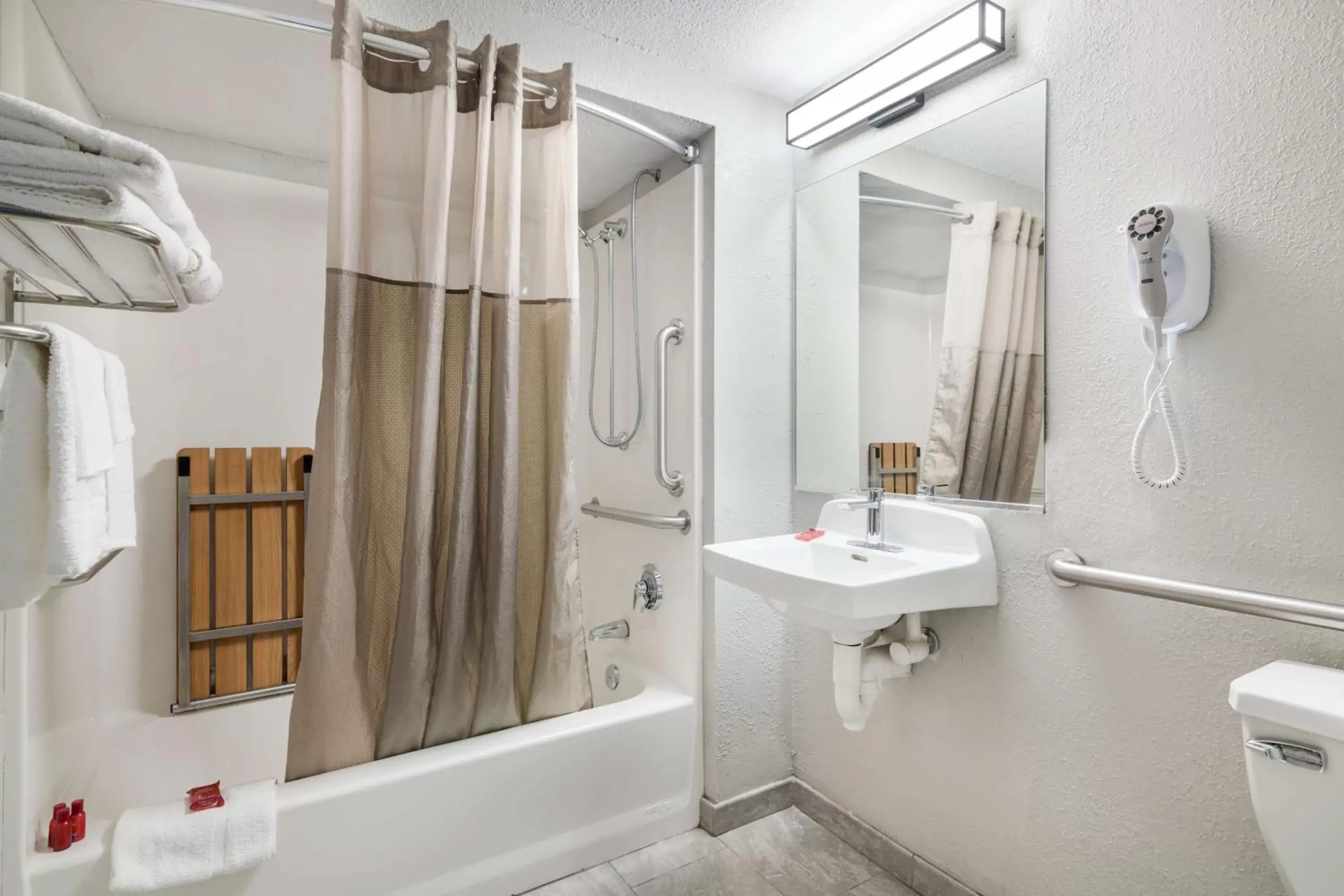 Bathroom in SureStay Hotel by Best Western Lewiston