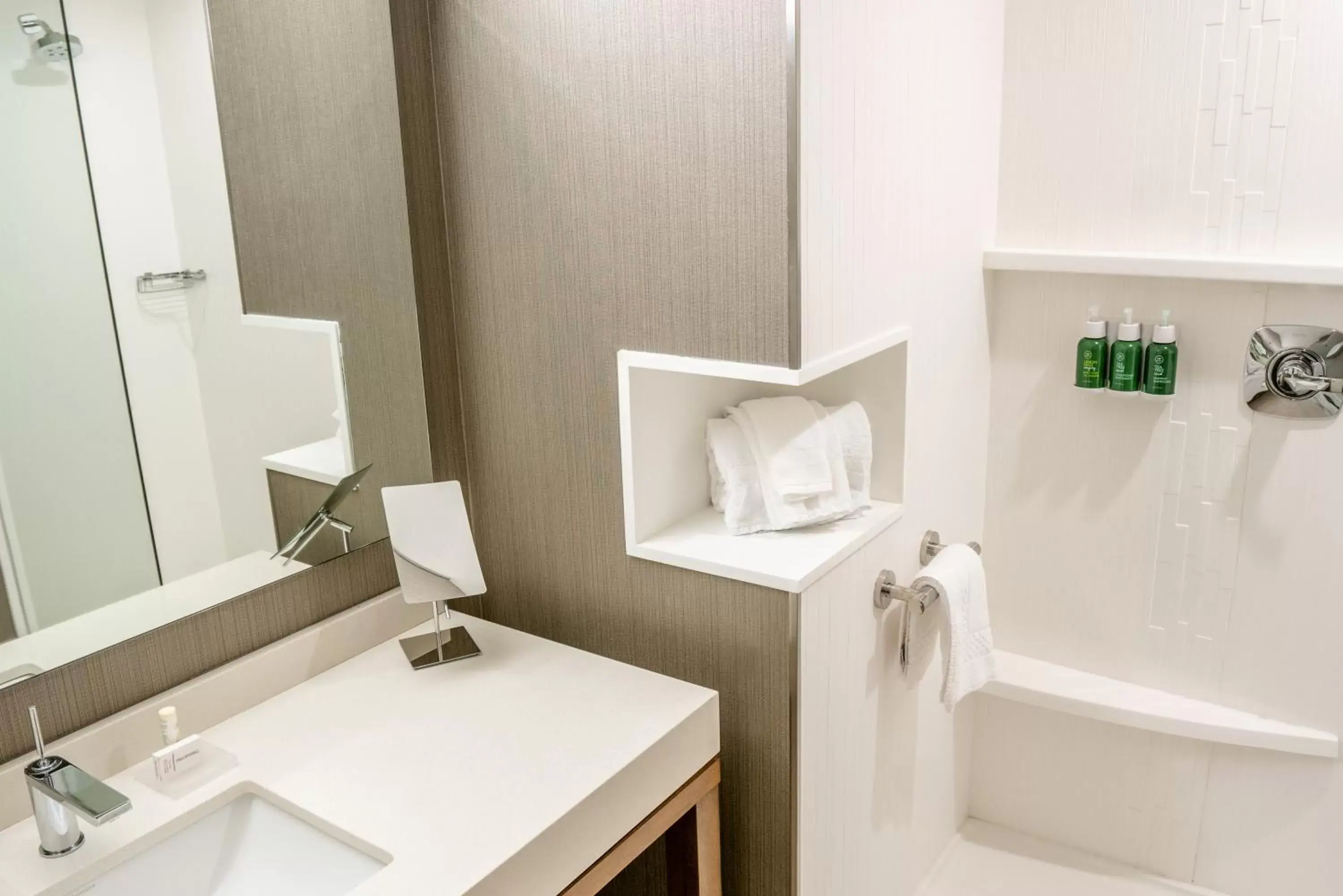 King Room with Sofa Bed - Hearing Accessible in Courtyard by Marriott Fargo King Room with Sofa Bed - Hearing Accessible in Courtyard by Marriott Fargo