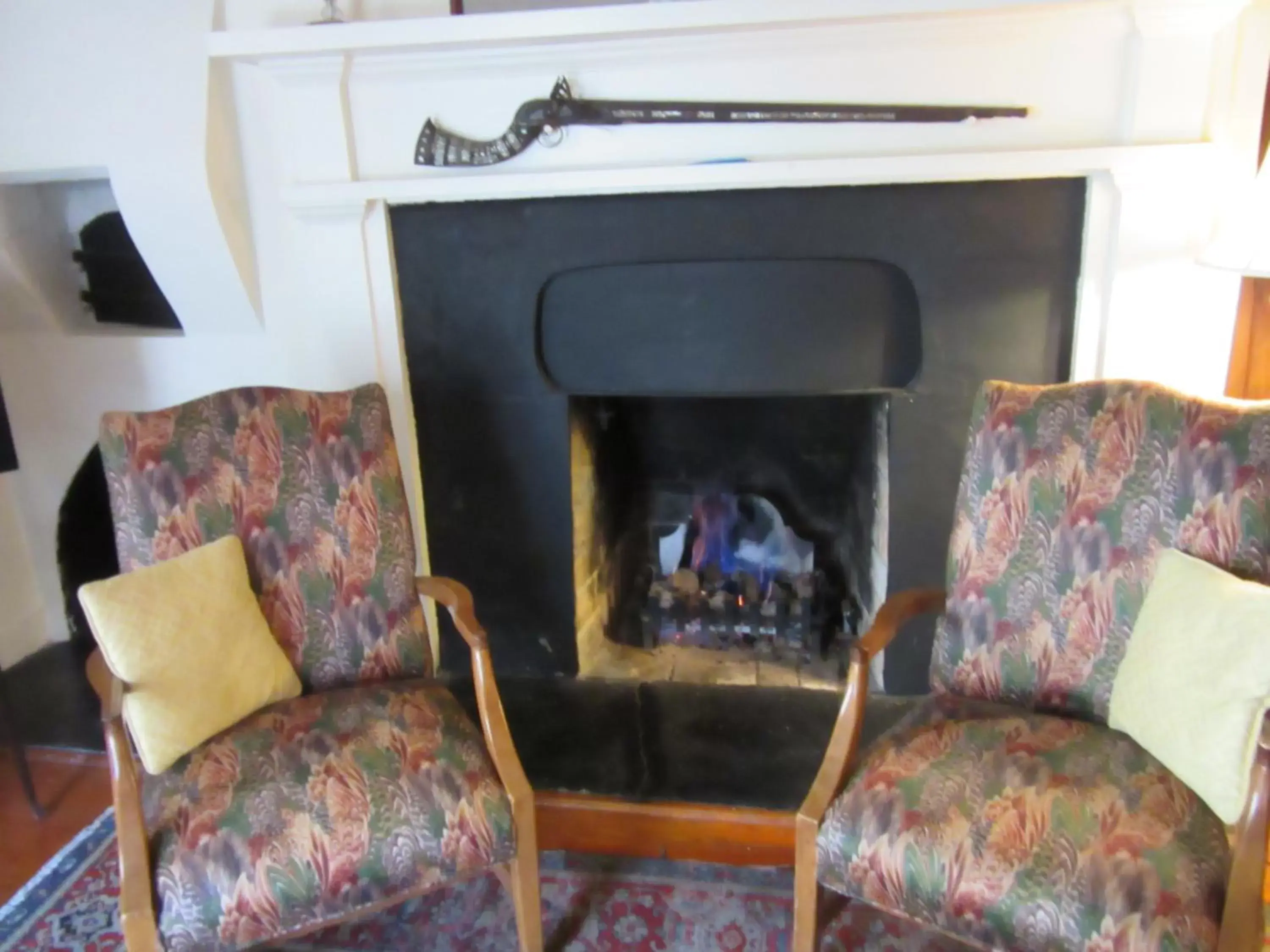 Seating Area in Historic 86 Church Street