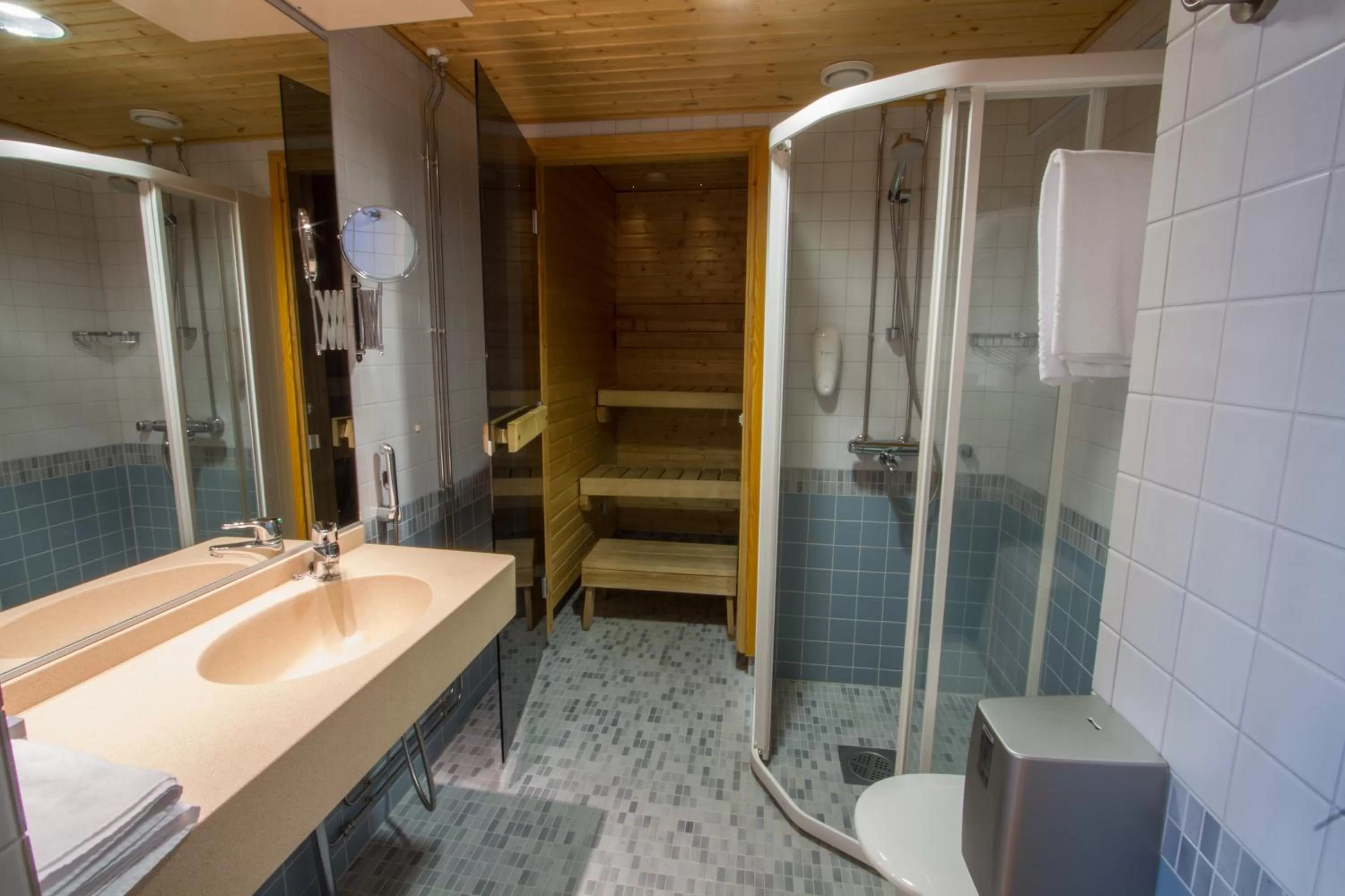 Decorative detail in Economy Hotel Savonia