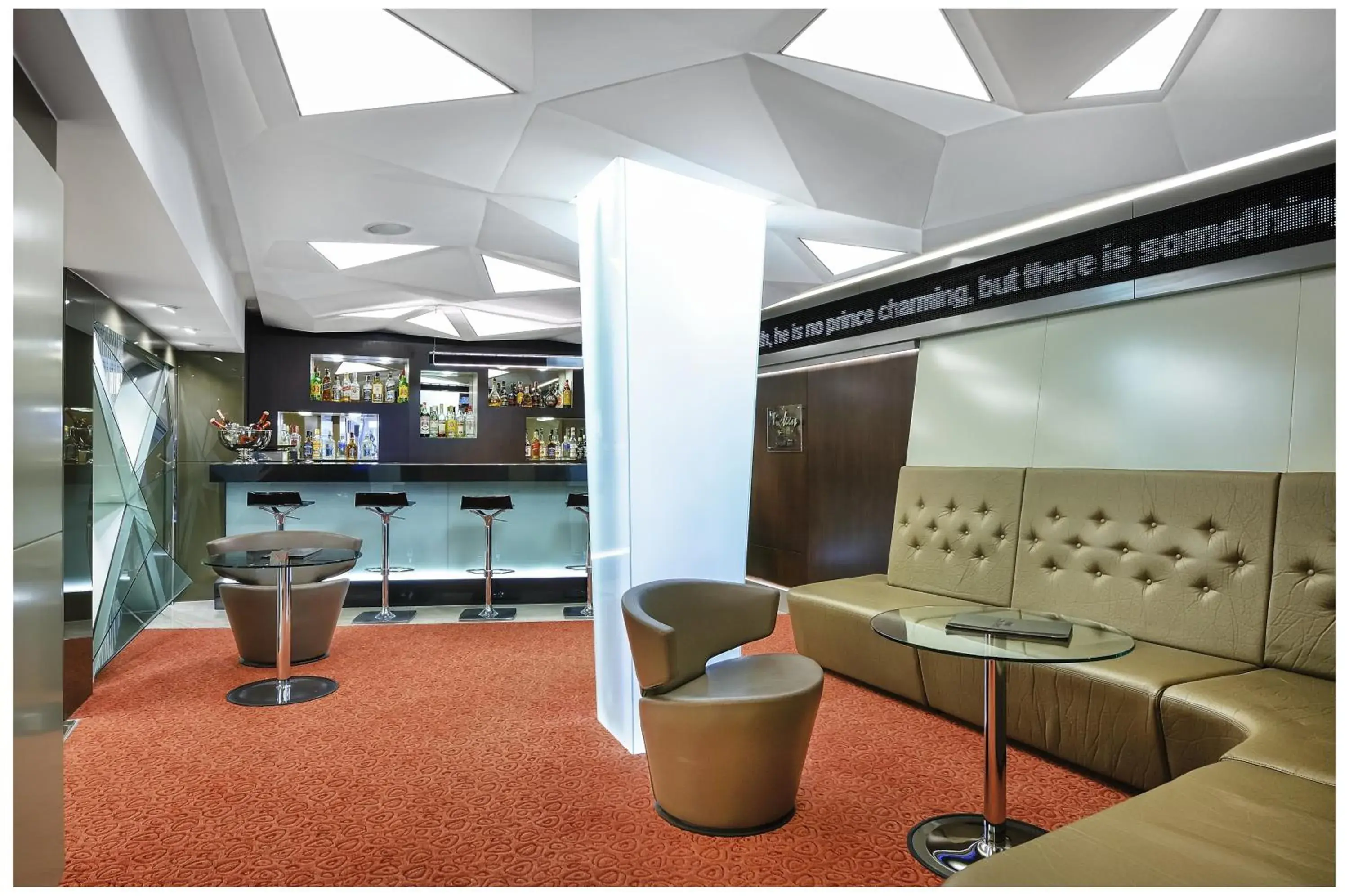 Lounge or bar in Cartoon Hotel Lounge or bar in Cartoon Hotel