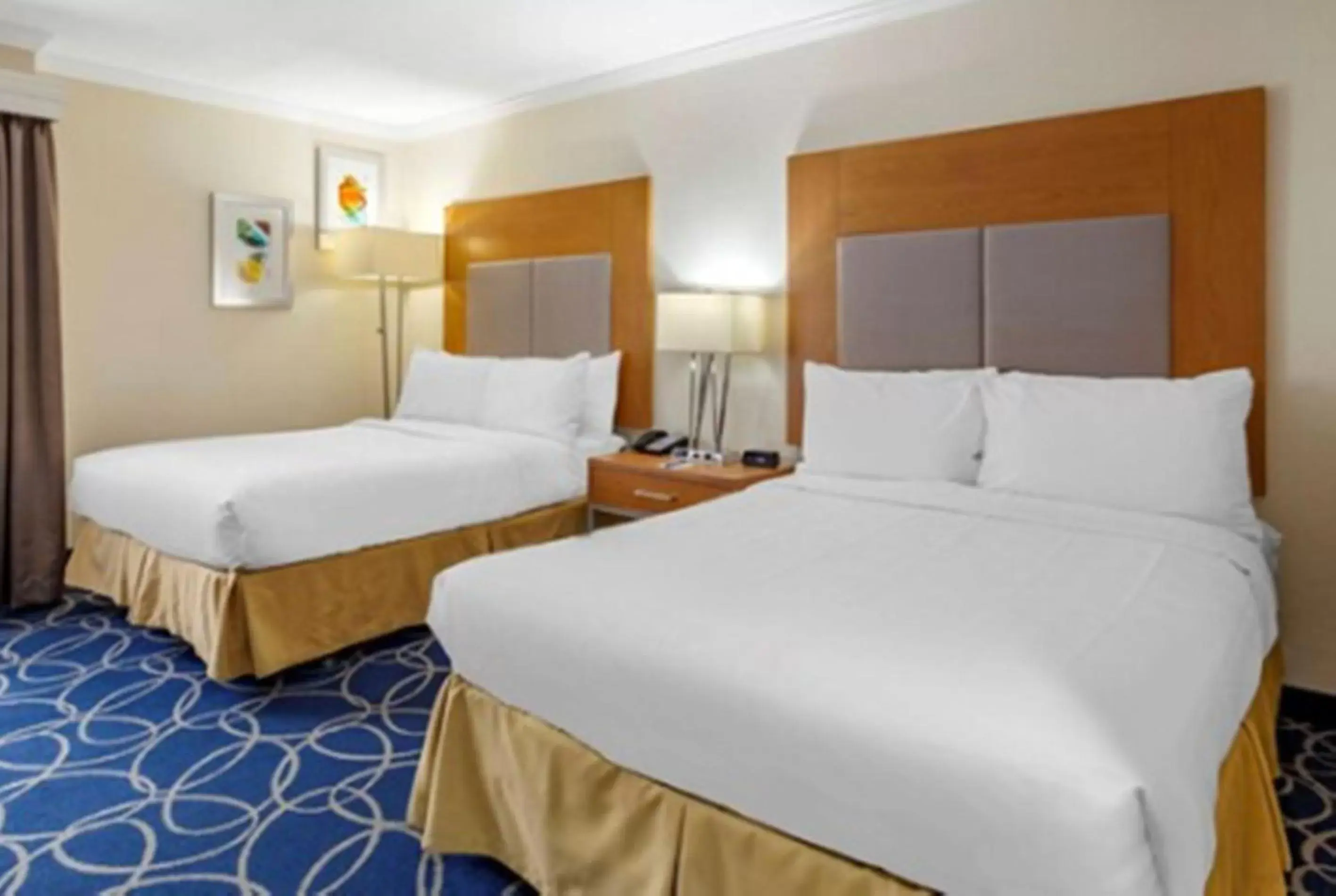 Bed in Comfort Inn & Suites Houston I-10 West Energy Corridor