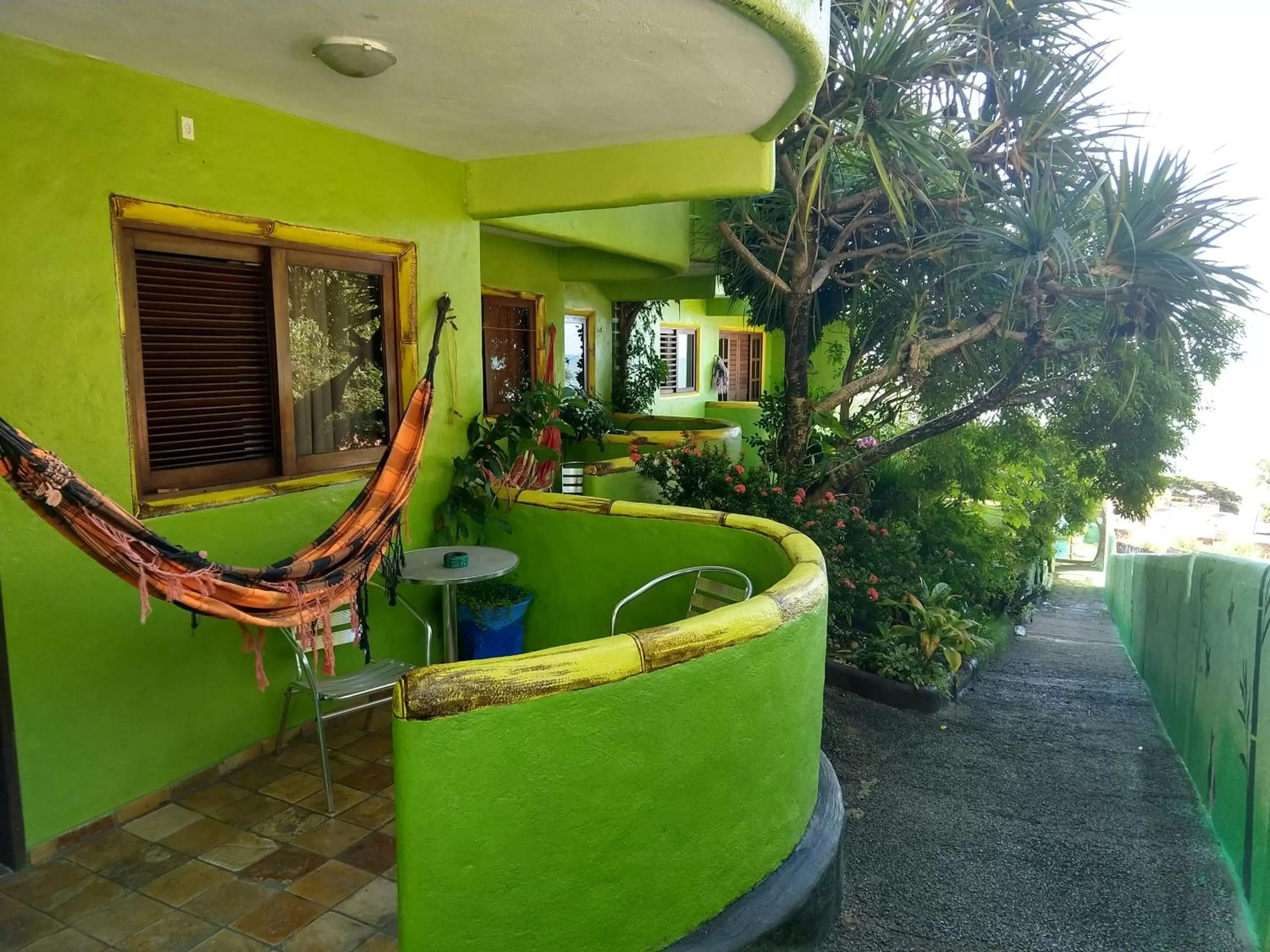 Facade/entrance, Garden in Bamboo Flat