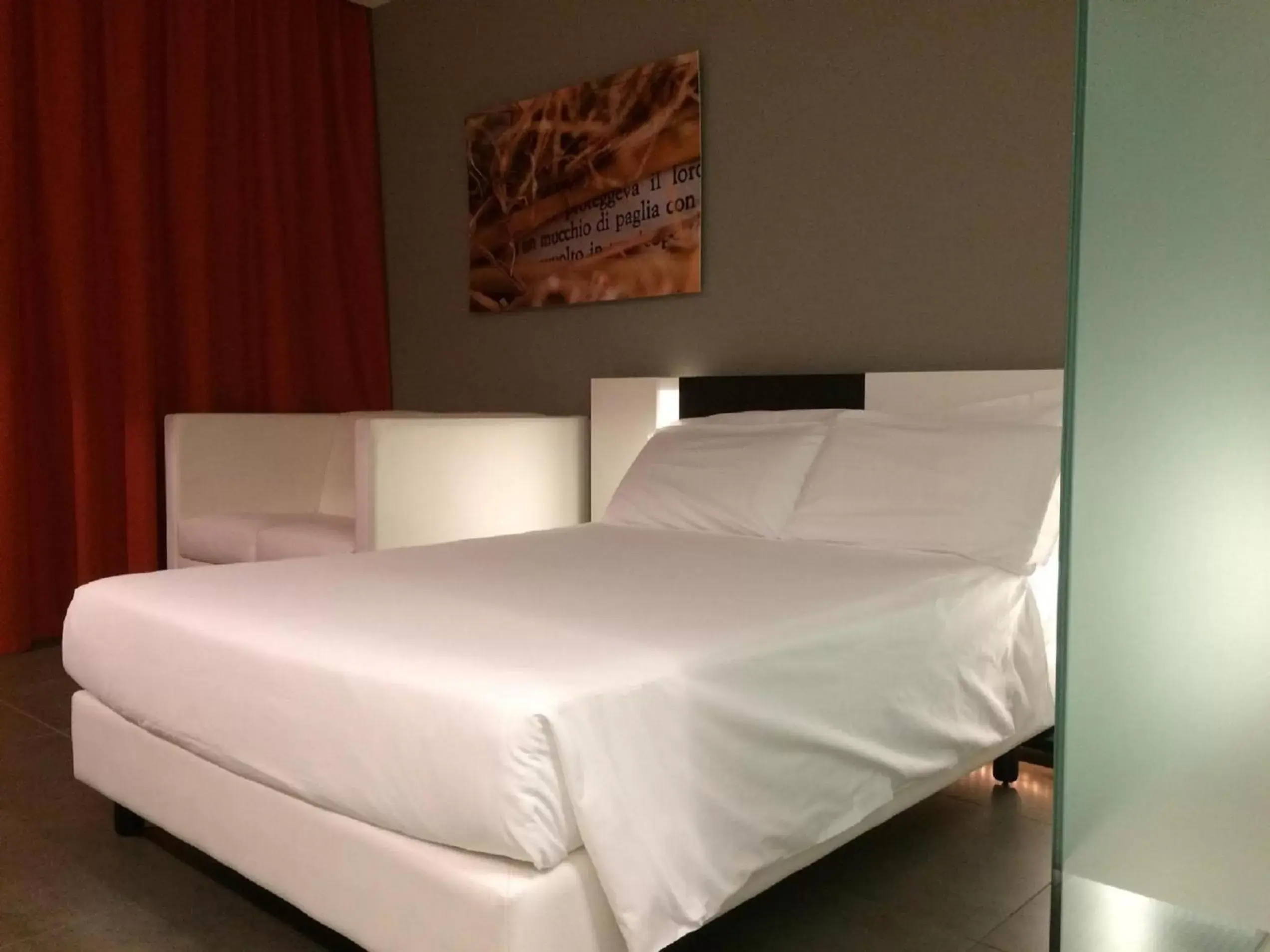 Photo of the whole room, Bed in Best Western Parco Paglia Hotel
