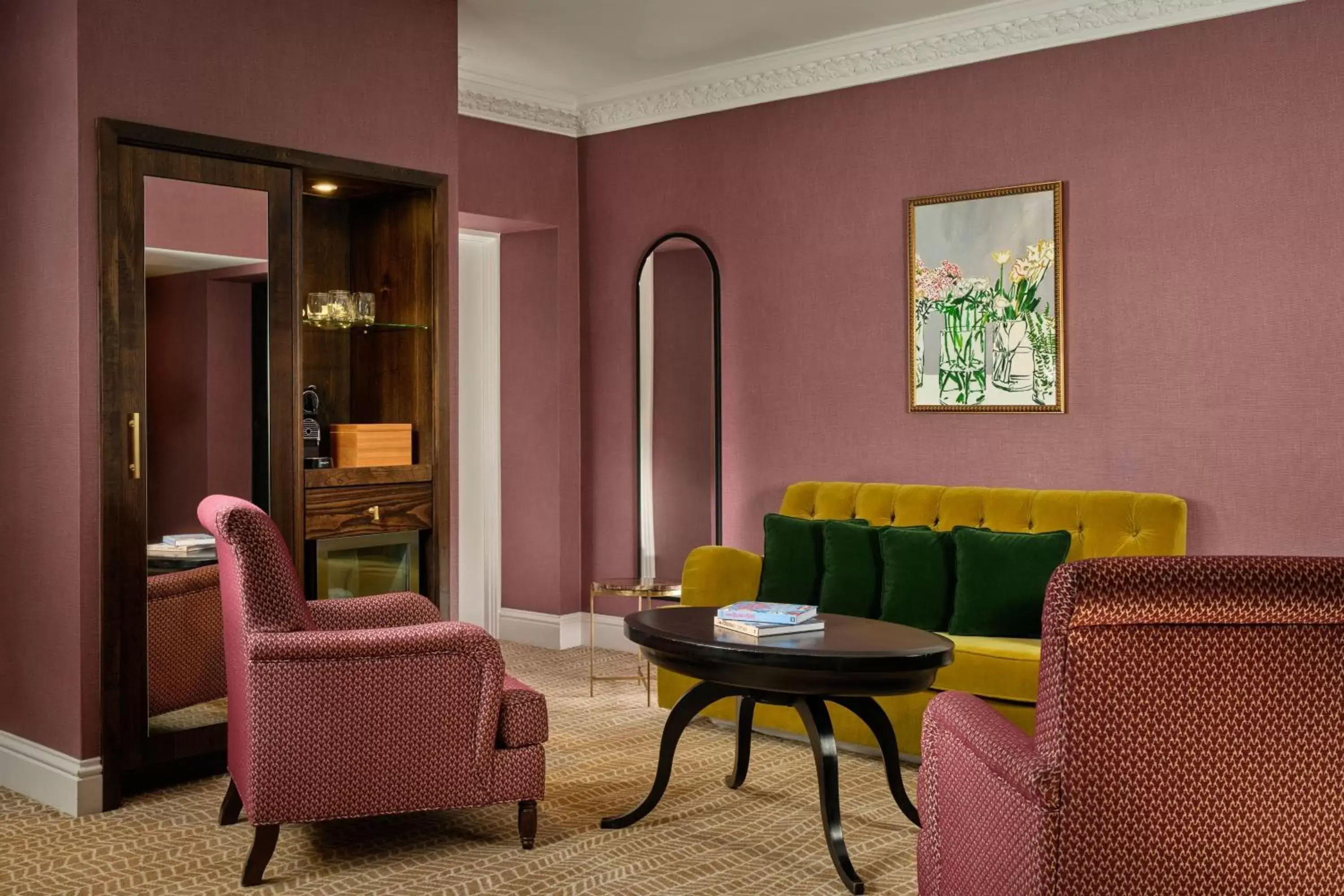 Bedroom, Seating Area in St. Ermin's Hotel, Autograph Collection