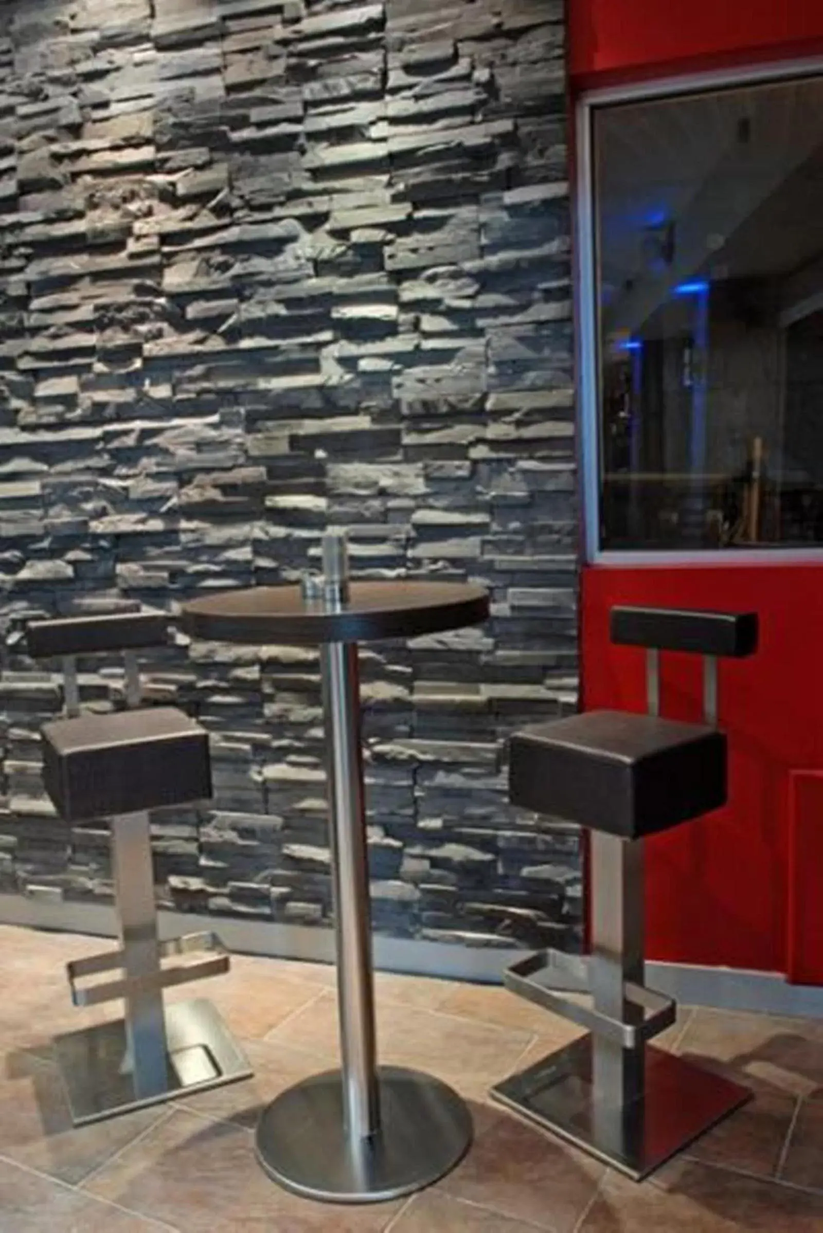 Lounge or bar in Pyramos Hotel