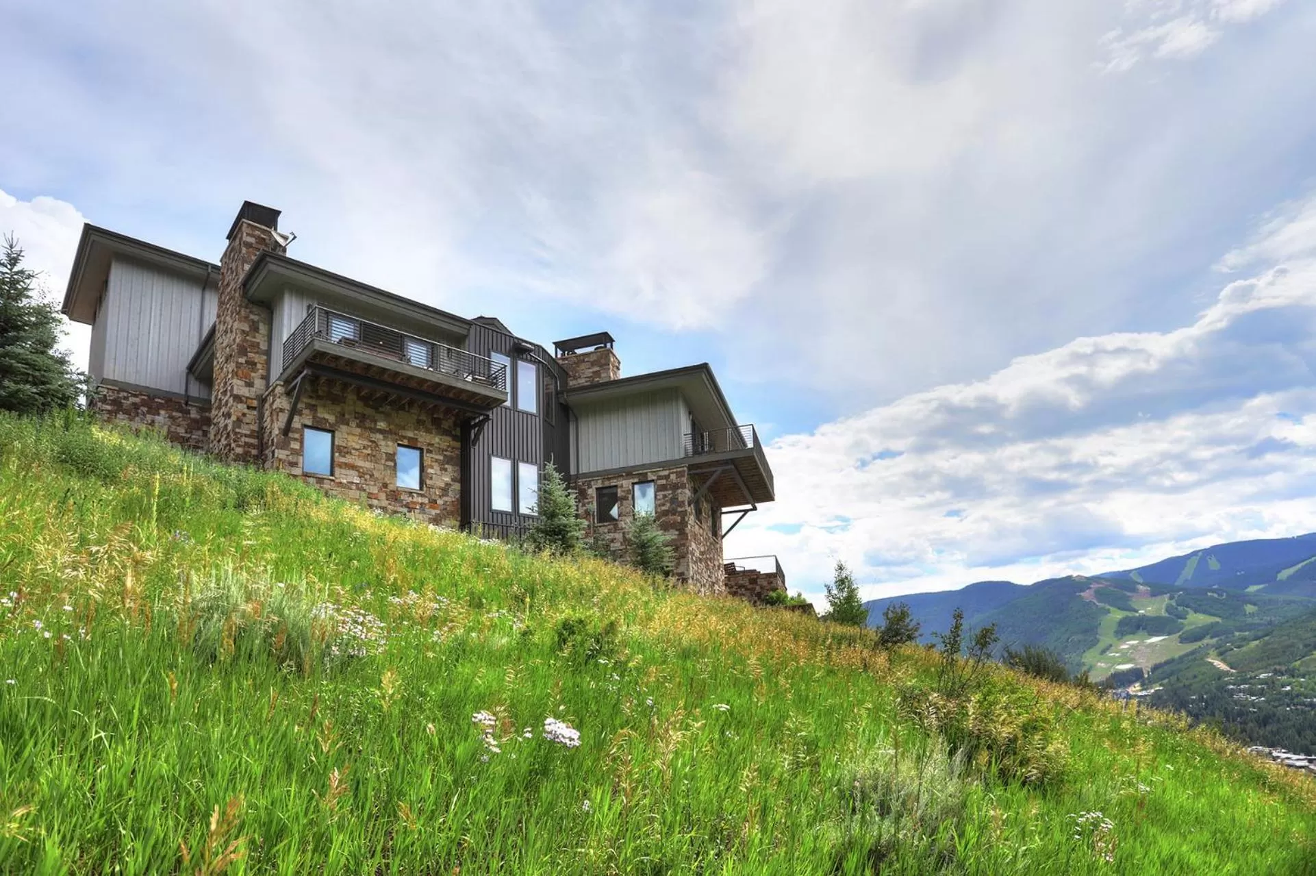 The Arrabelle at Vail Square, a RockResort