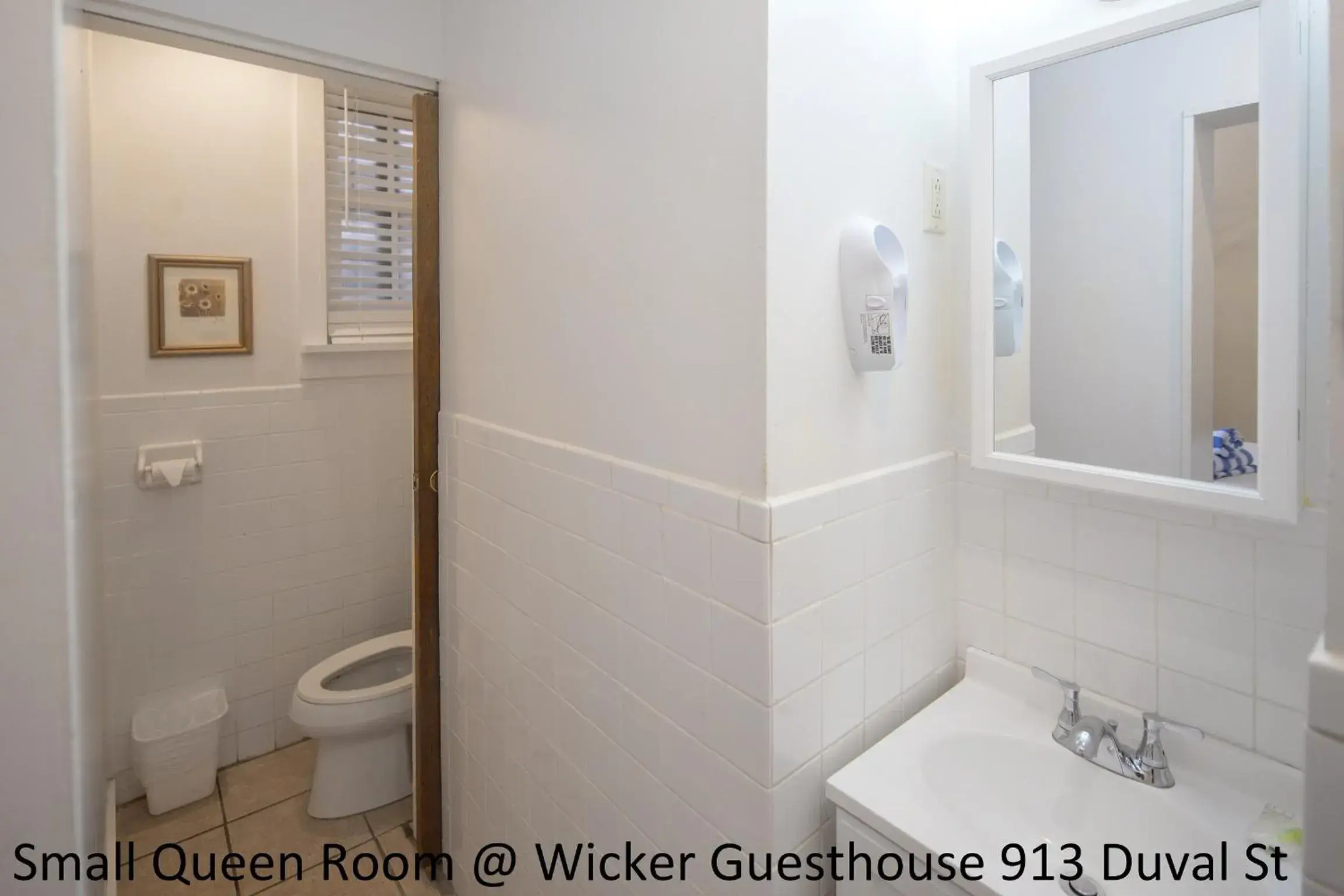 Toilet, Bathroom in Wicker Guesthouse