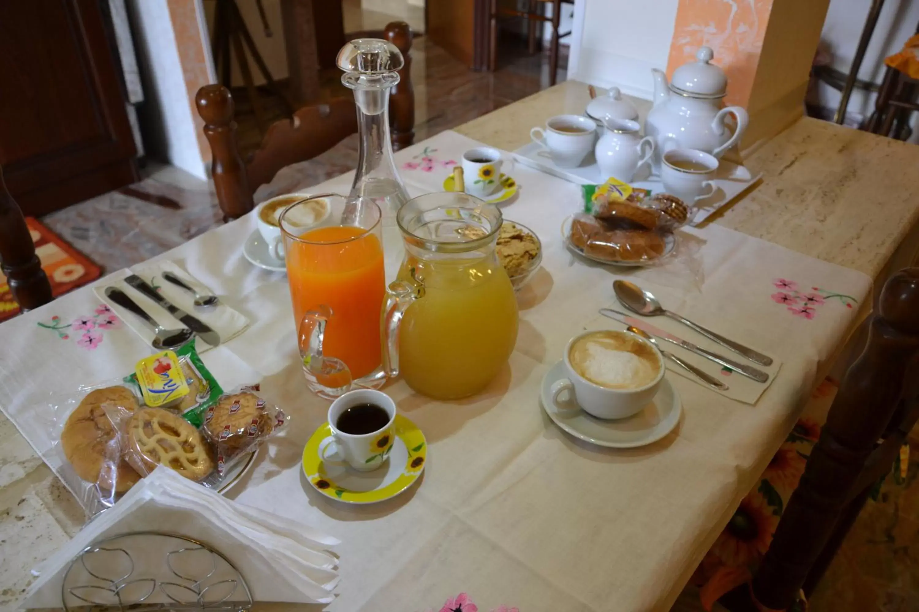 Food and drinks, Breakfast in Casa del Girasole
