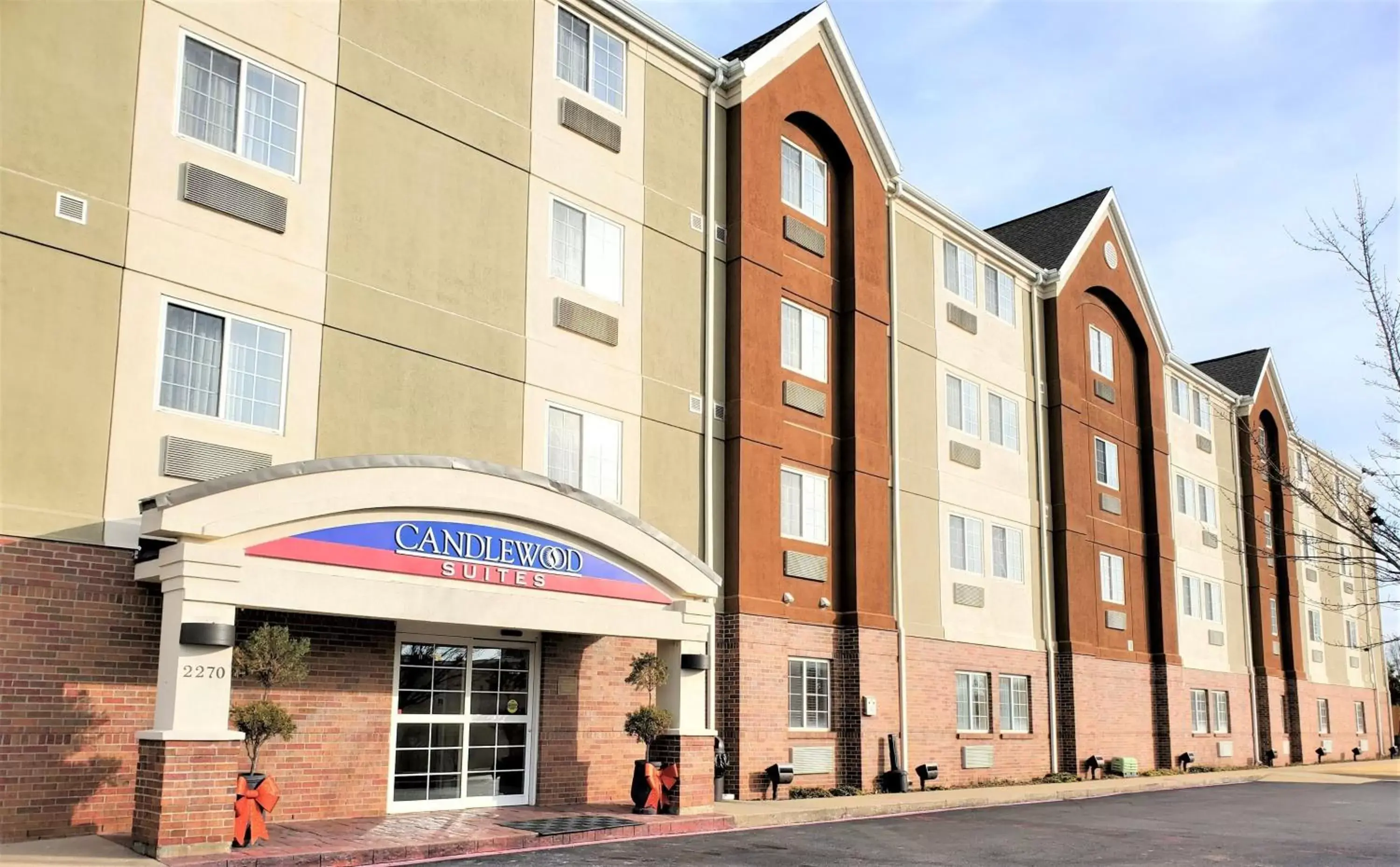 Property Building in Candlewood Suites Fayetteville, an IHG Hotel