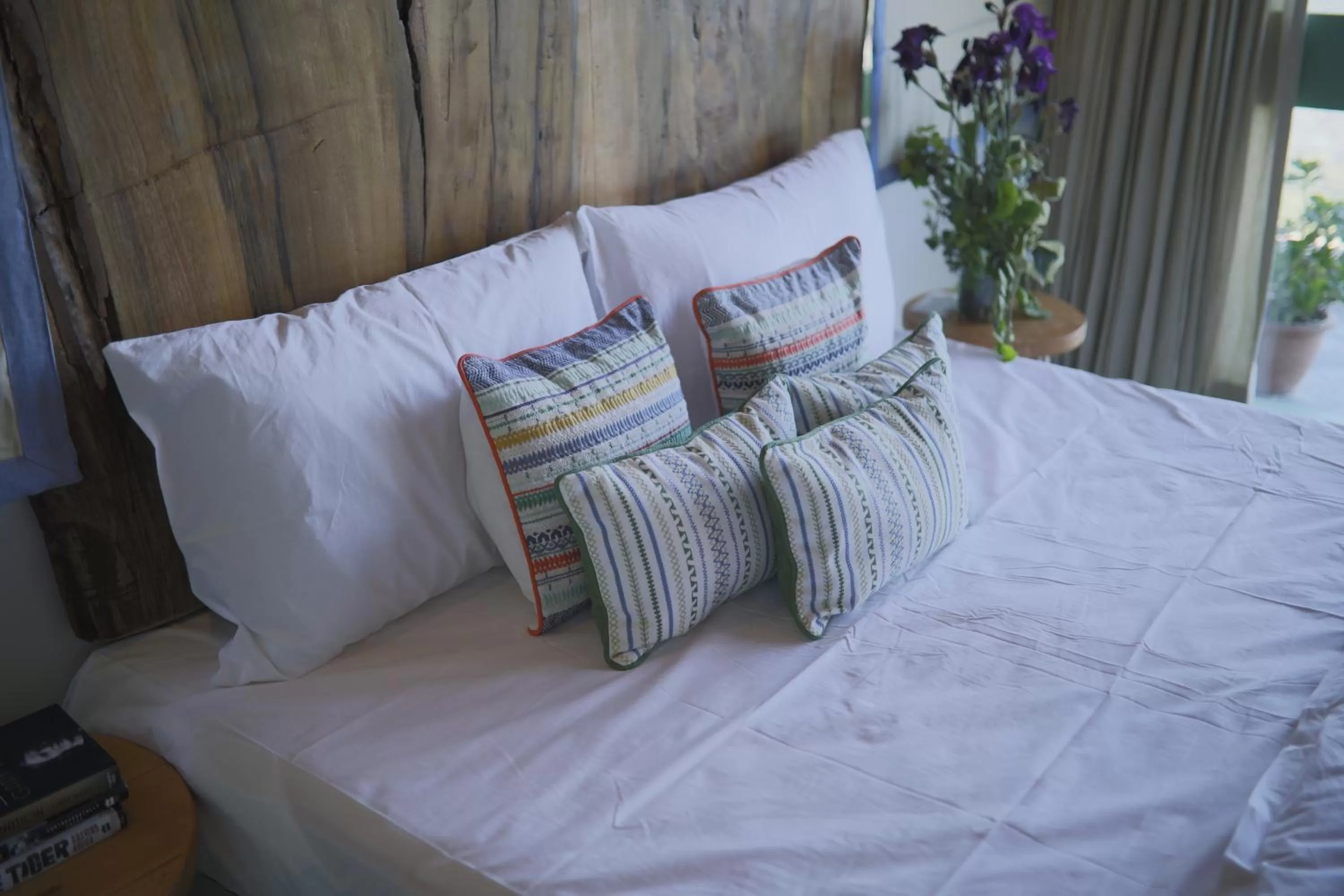 Bed in Seclude Kasauli, Himachal Pradesh