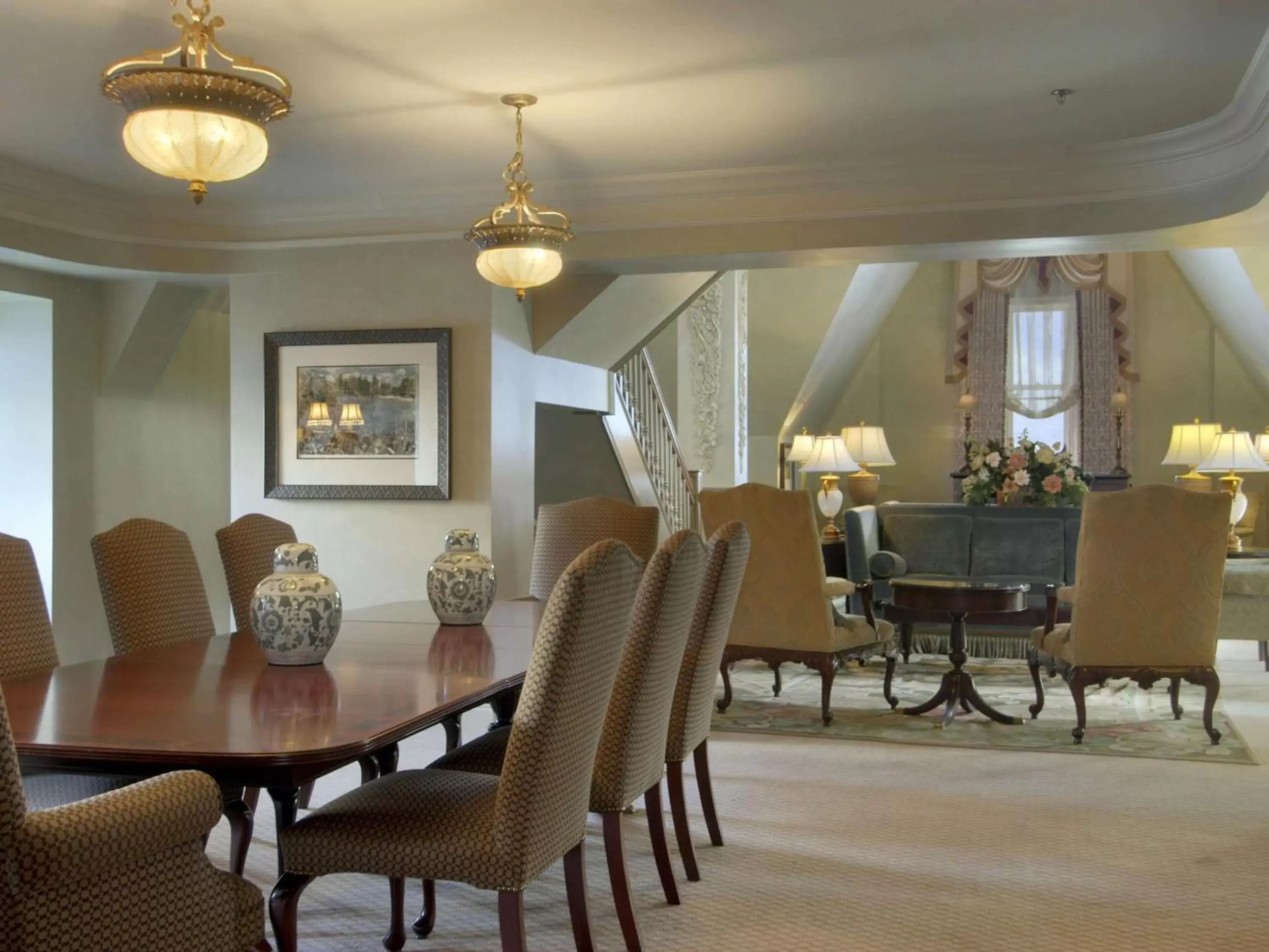 Photo of the whole room, Seating Area in Fairmont Hotel Macdonald