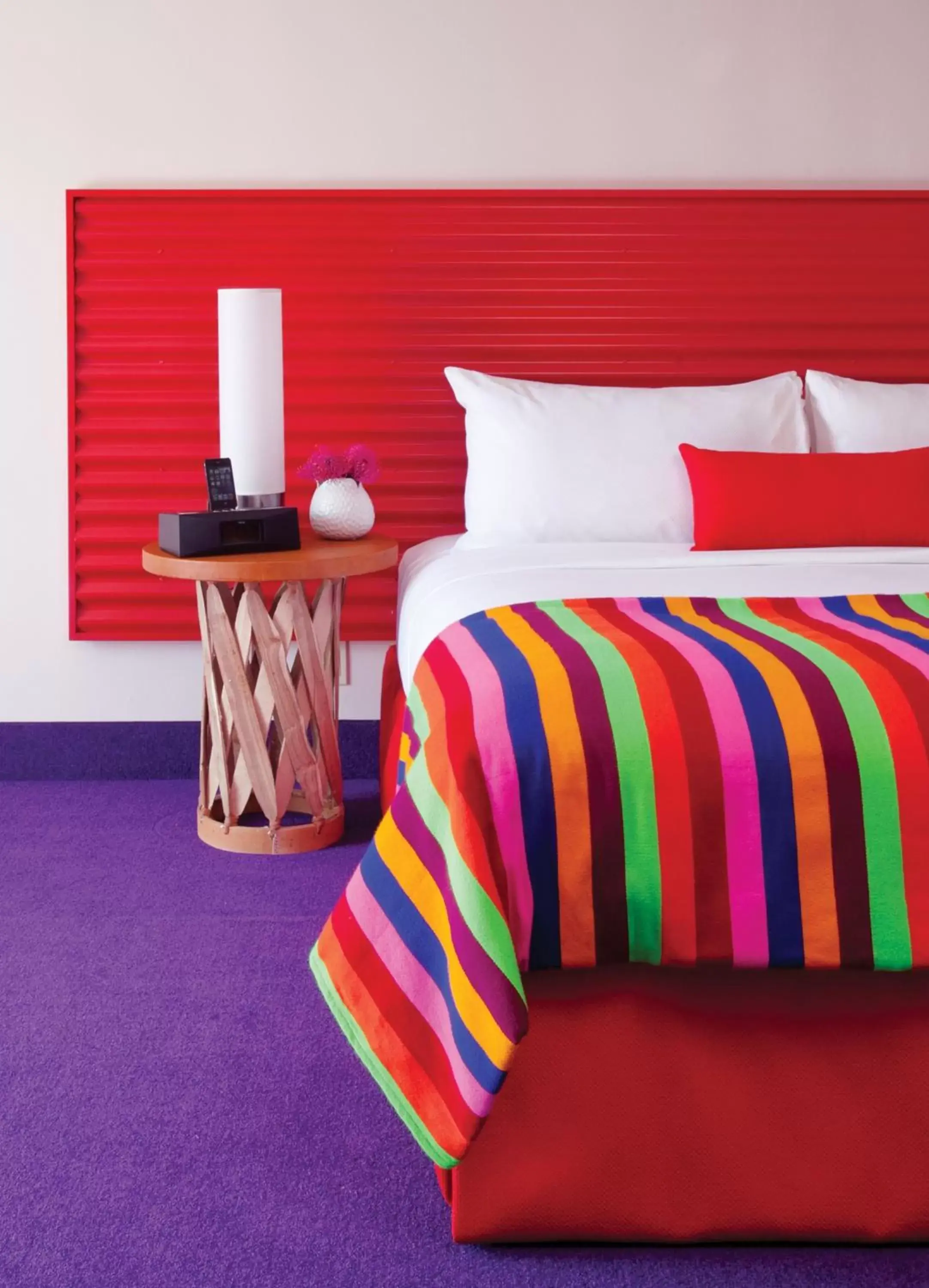 Bedroom, Bed in The Saguaro Palm Springs