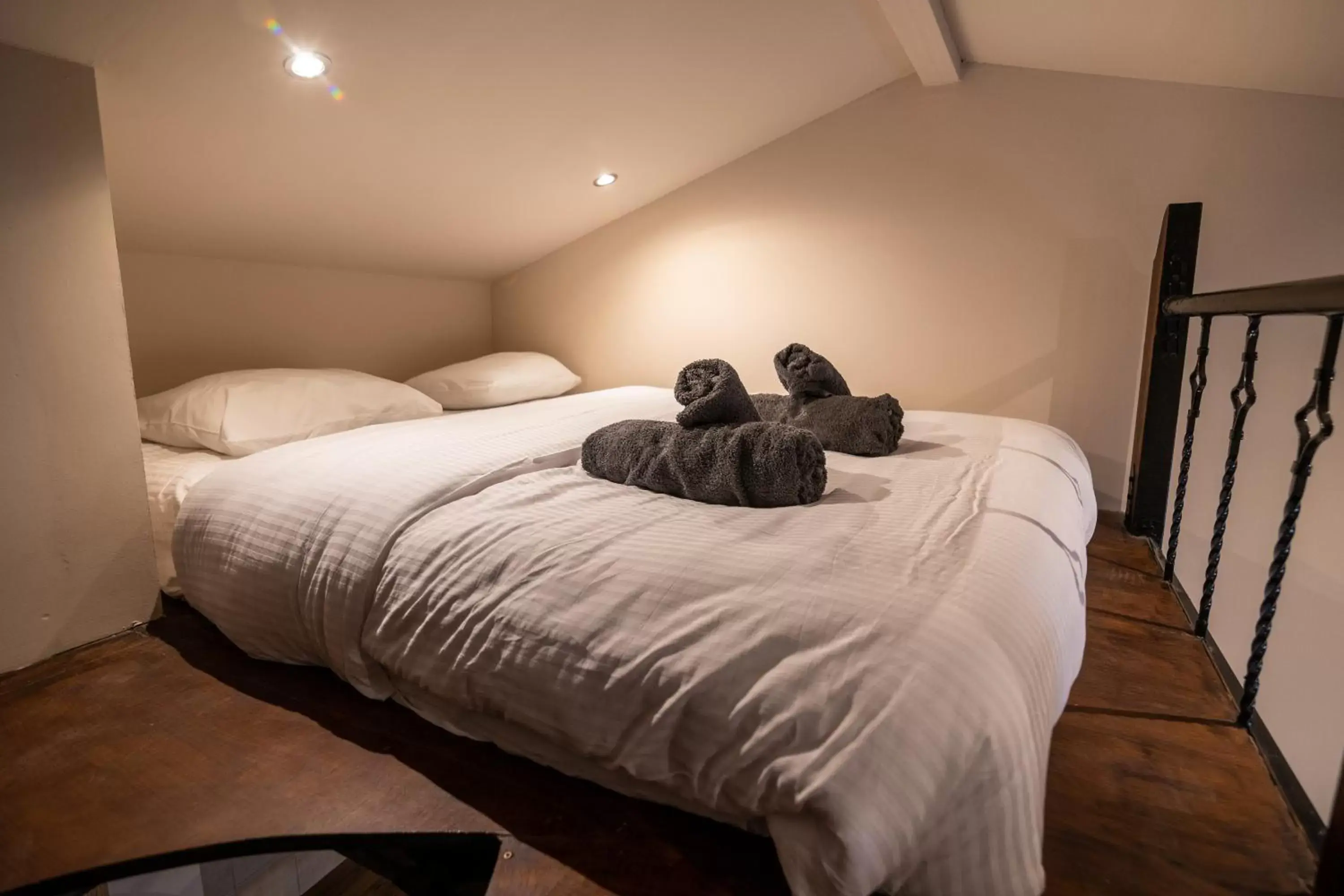 Bed in Votsalakia Hotel & Suites