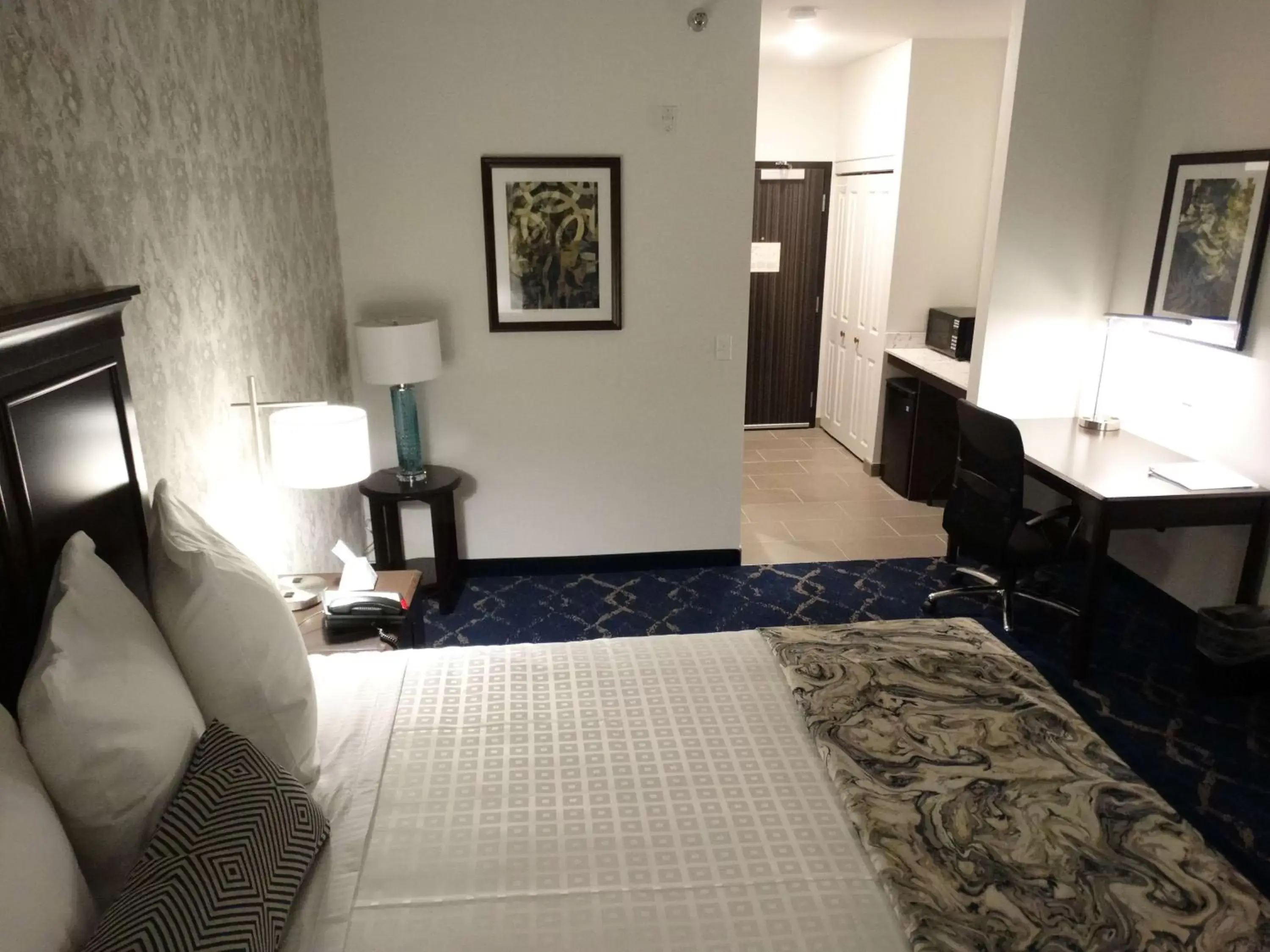 Photo of the whole room, Bed in Best Western Plus New Richmond Inn & Suites