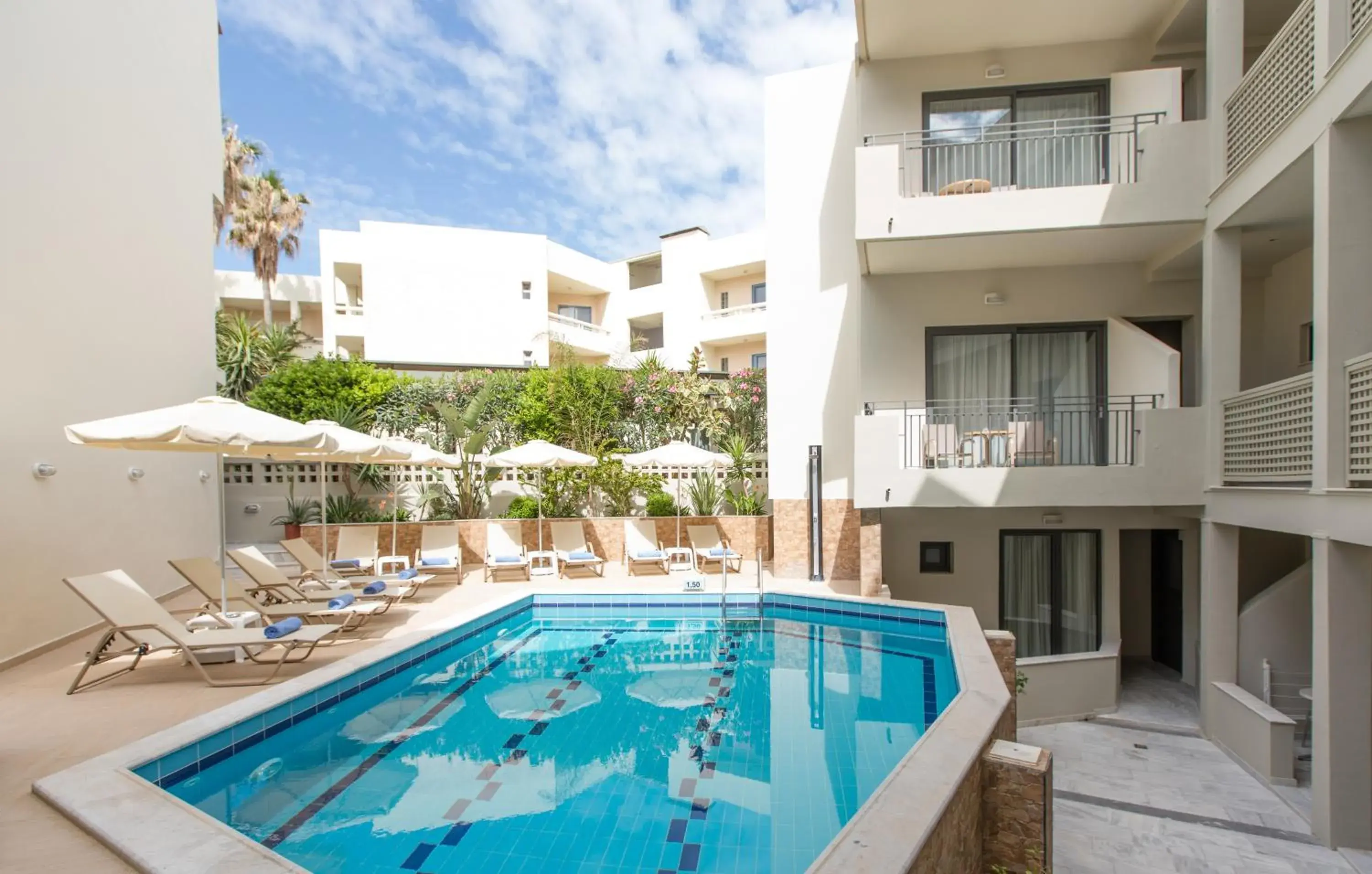 Swimming Pool in Anita Beach Hotel