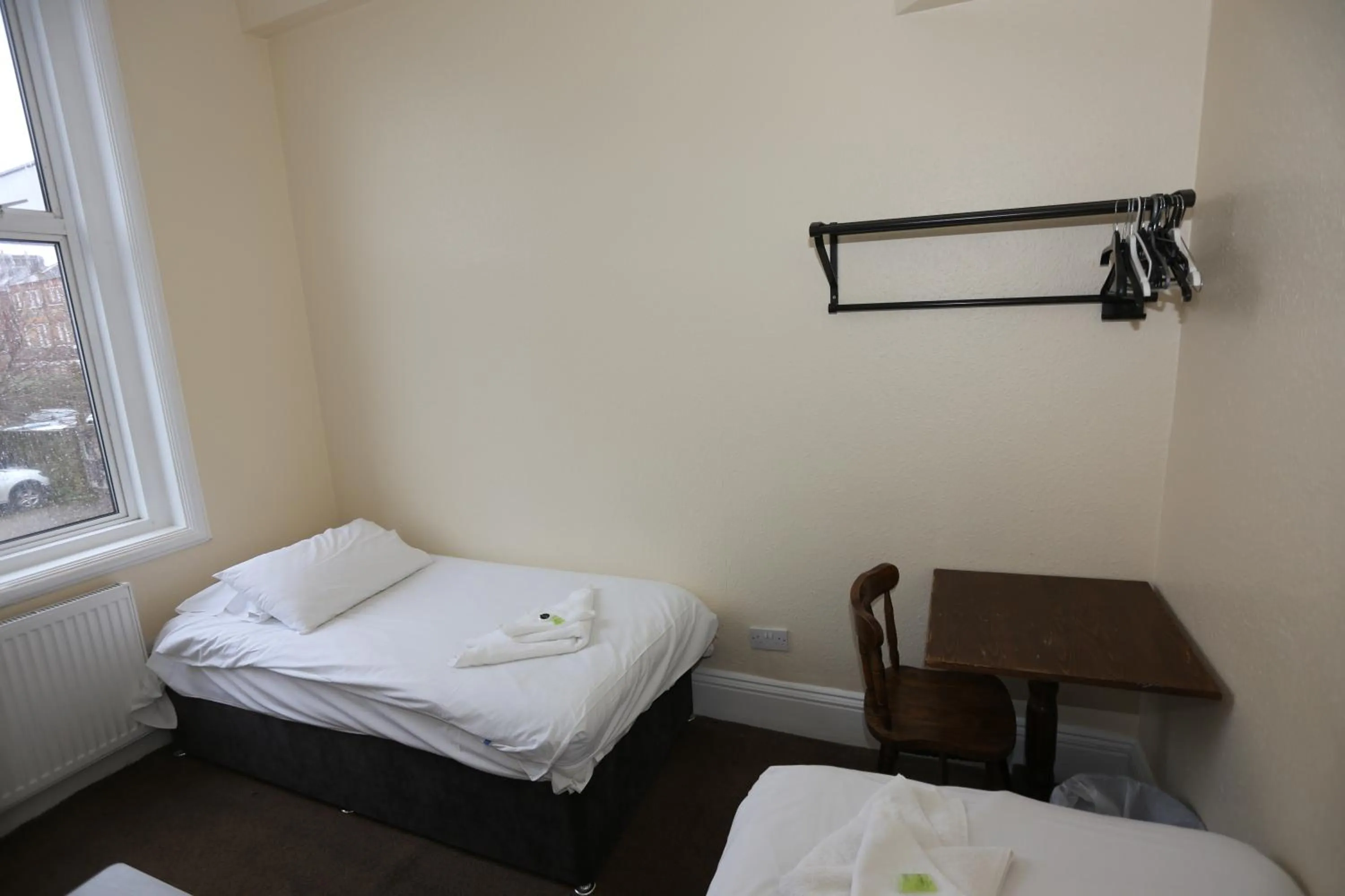 Bedroom, Bed in Charlie Hotel