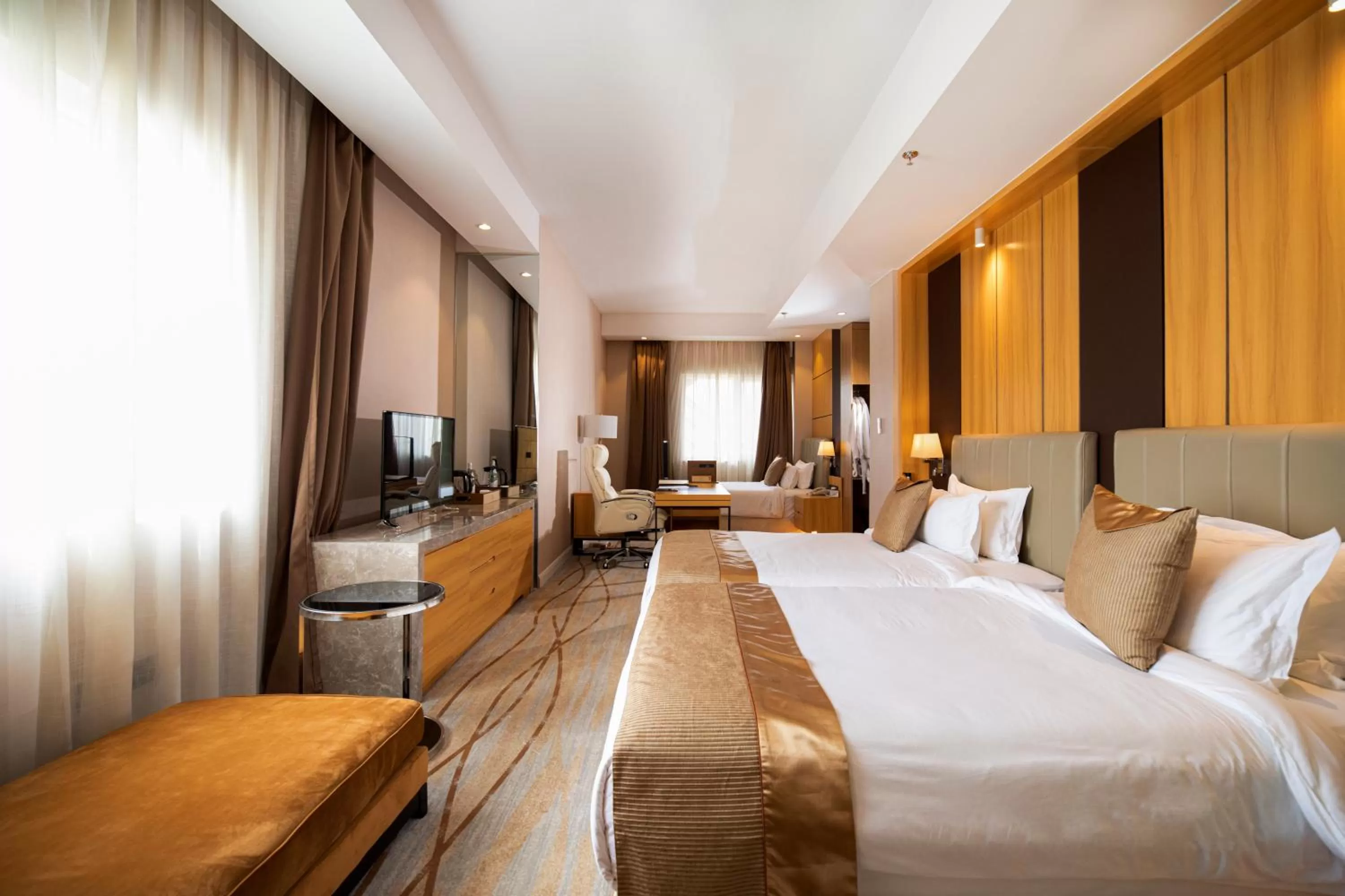 Bedroom, Bed in Hotel Diamond Prishtina