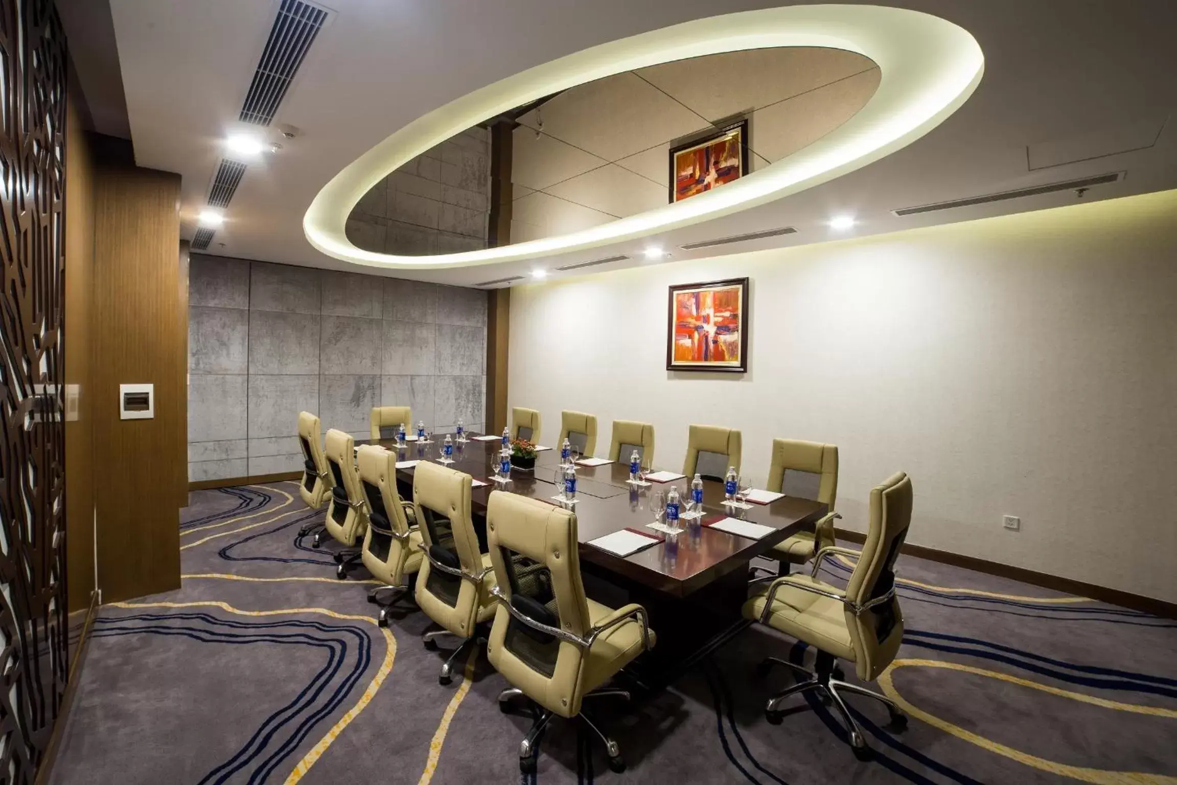 Meeting/conference room in Vinpearl Resort & Spa Nha Trang Bay