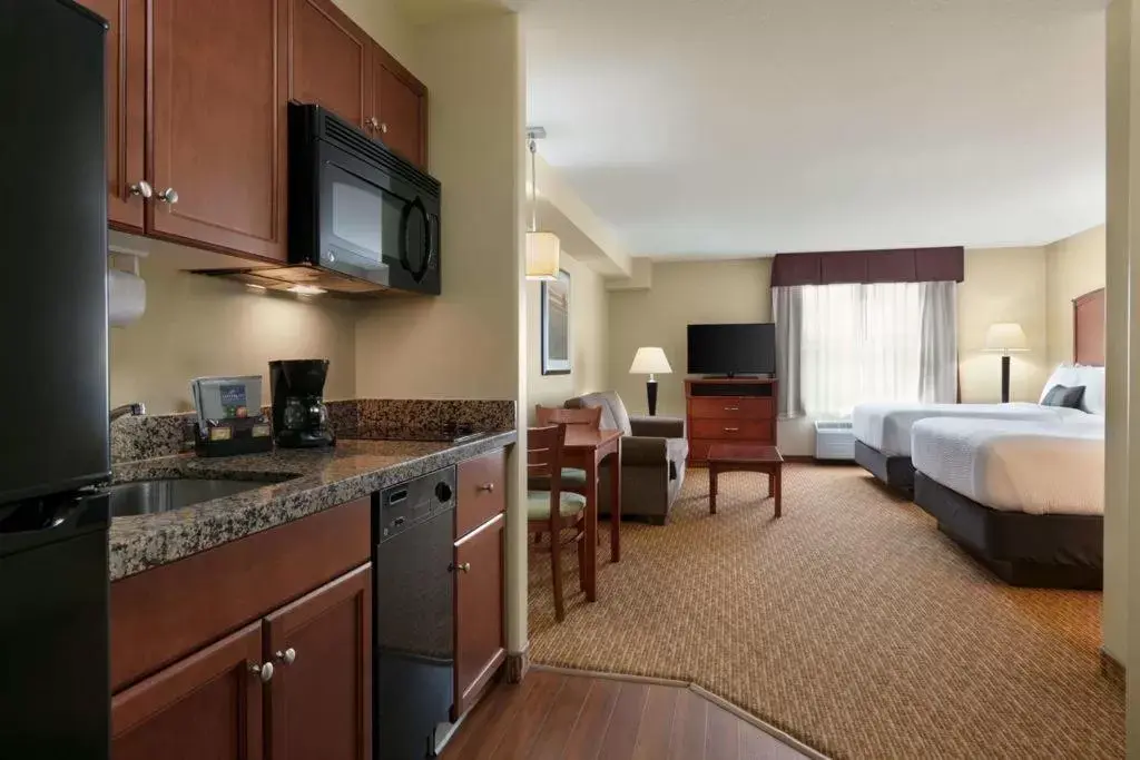 Photo of the whole room, TV/Entertainment Center in Days Inn & Suites by Wyndham Sherwood Park Edmonton