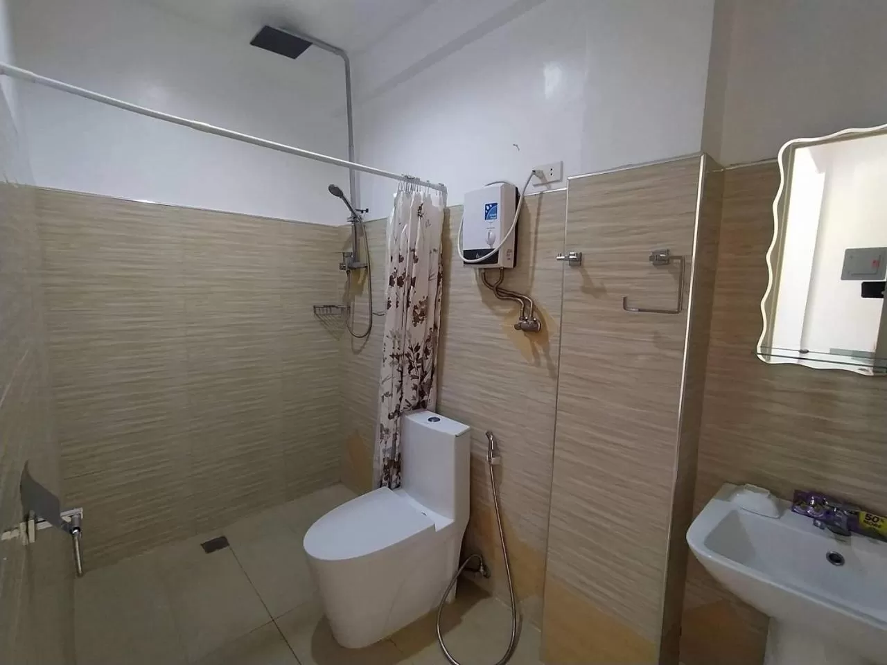 Shower in Zosimo's Inn