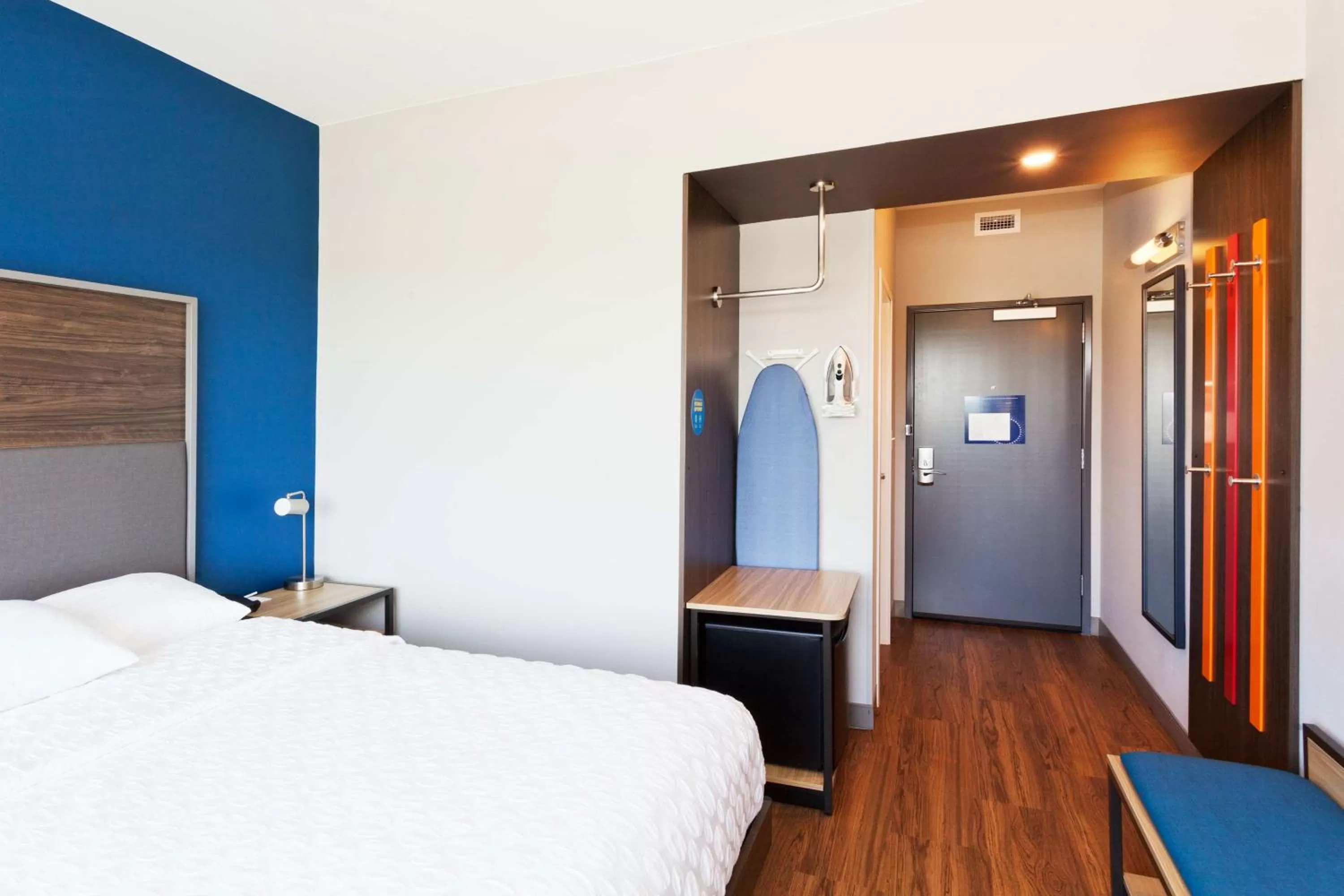 Photo of the whole room, Bed in Tru By Hilton Prattville