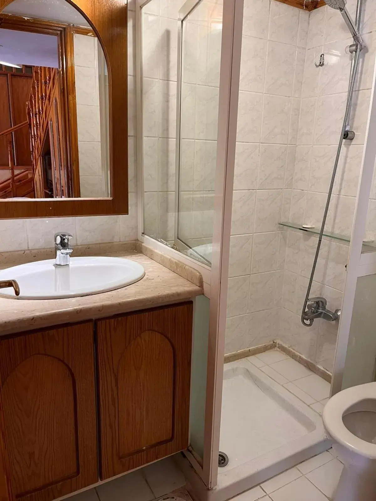 Bathroom in Kuwait Palace Hotel