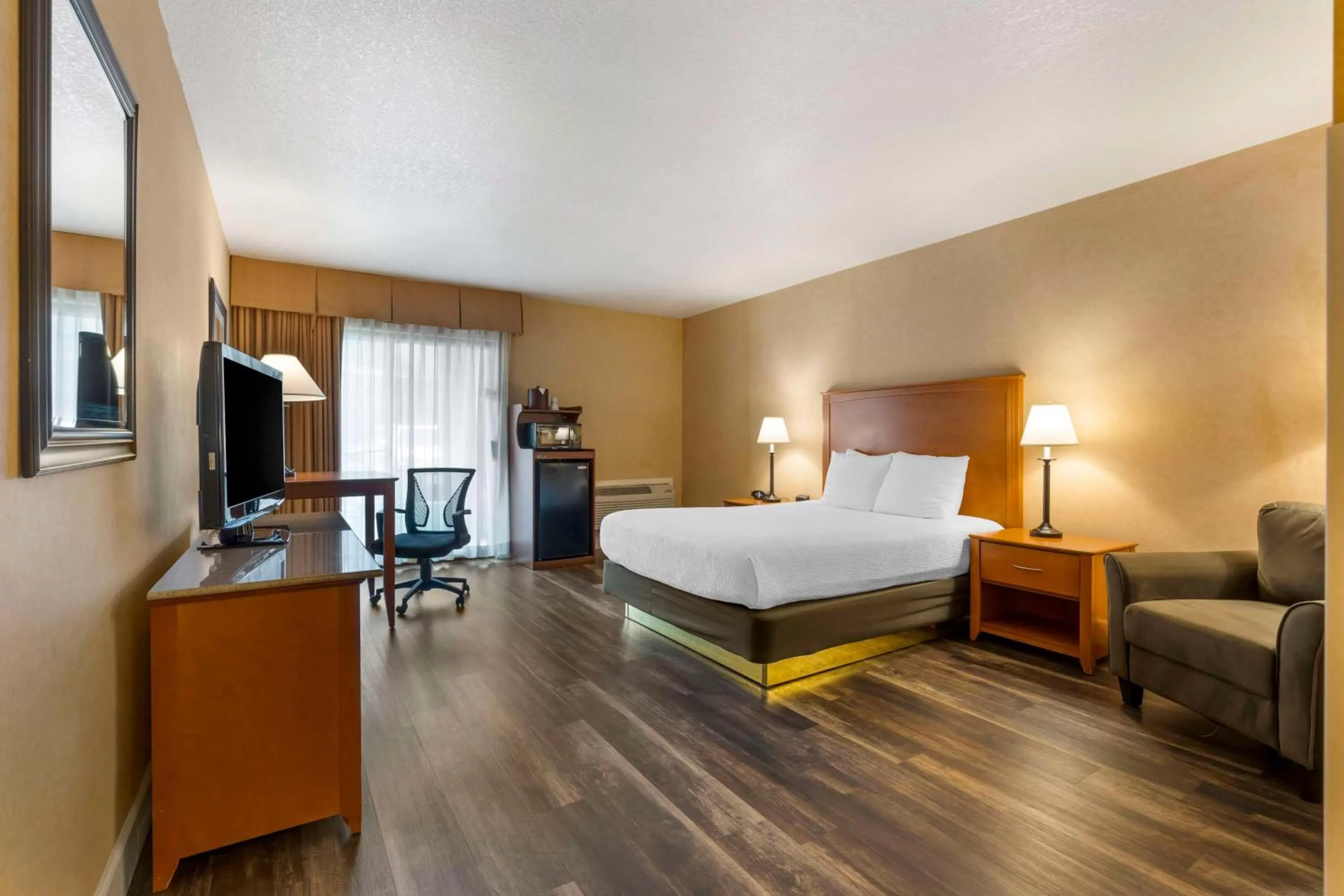 Bedroom, Bed in Best Western Plus Placerville Inn