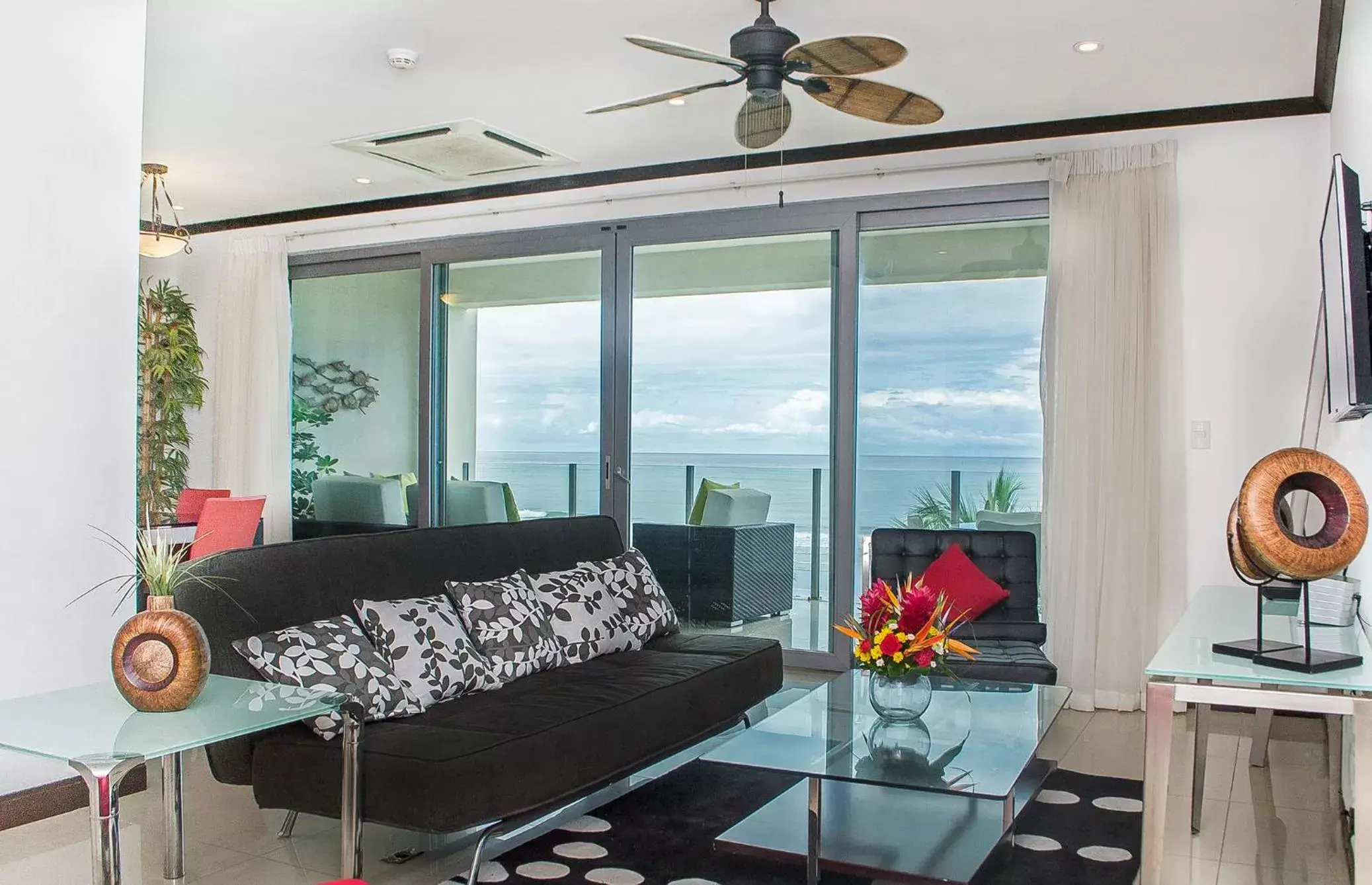 Seating Area in Best in Jaco Condos at Diamante del Sol