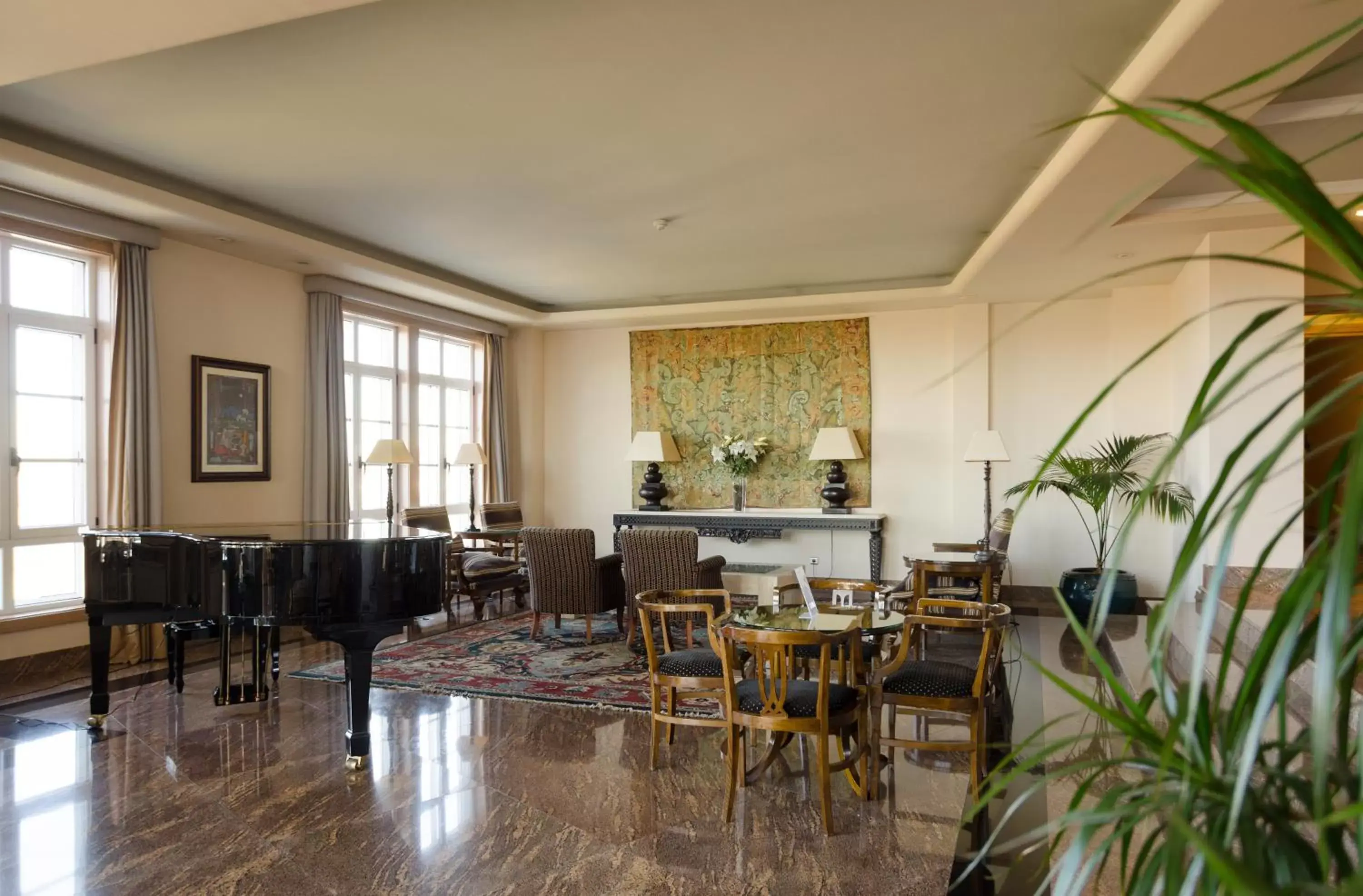 Lobby or reception, Restaurant/Places to Eat in Gran Hotel Los Abetos