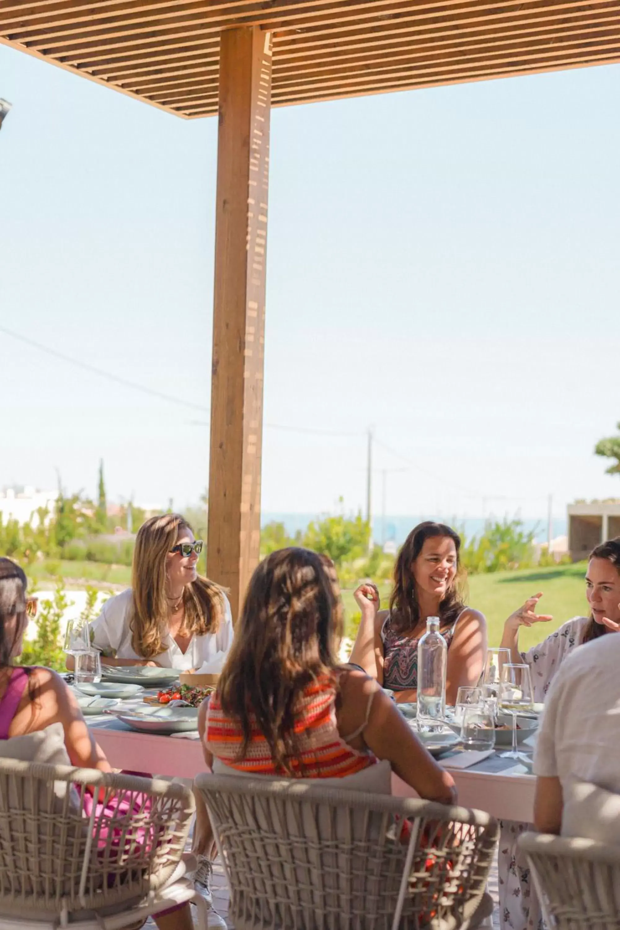 Restaurant/places to eat in White Shell Beach Villas Restaurant/places to eat in White Shell Beach Villas