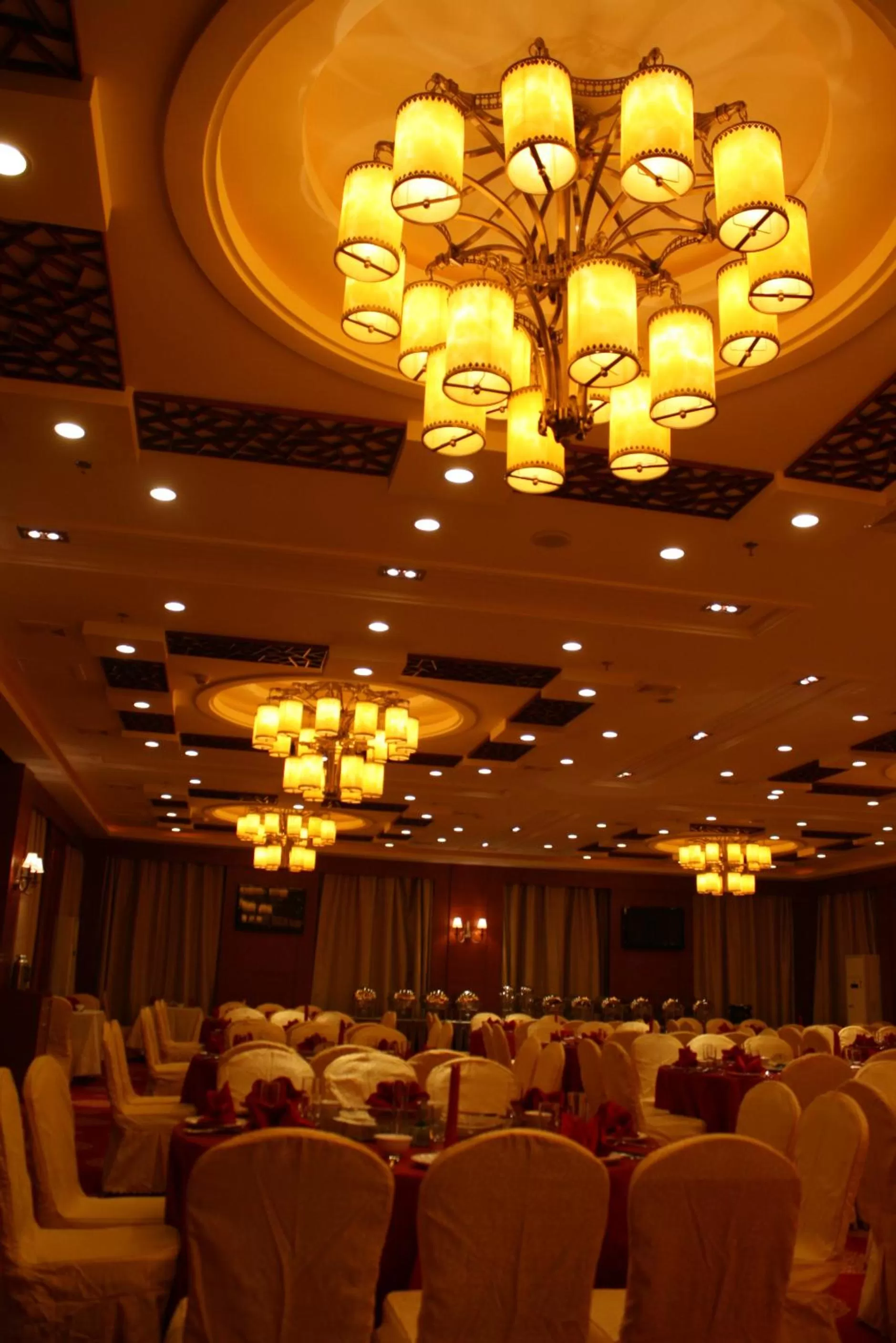 Restaurant/places to eat in Sogecoa Golden Peacock