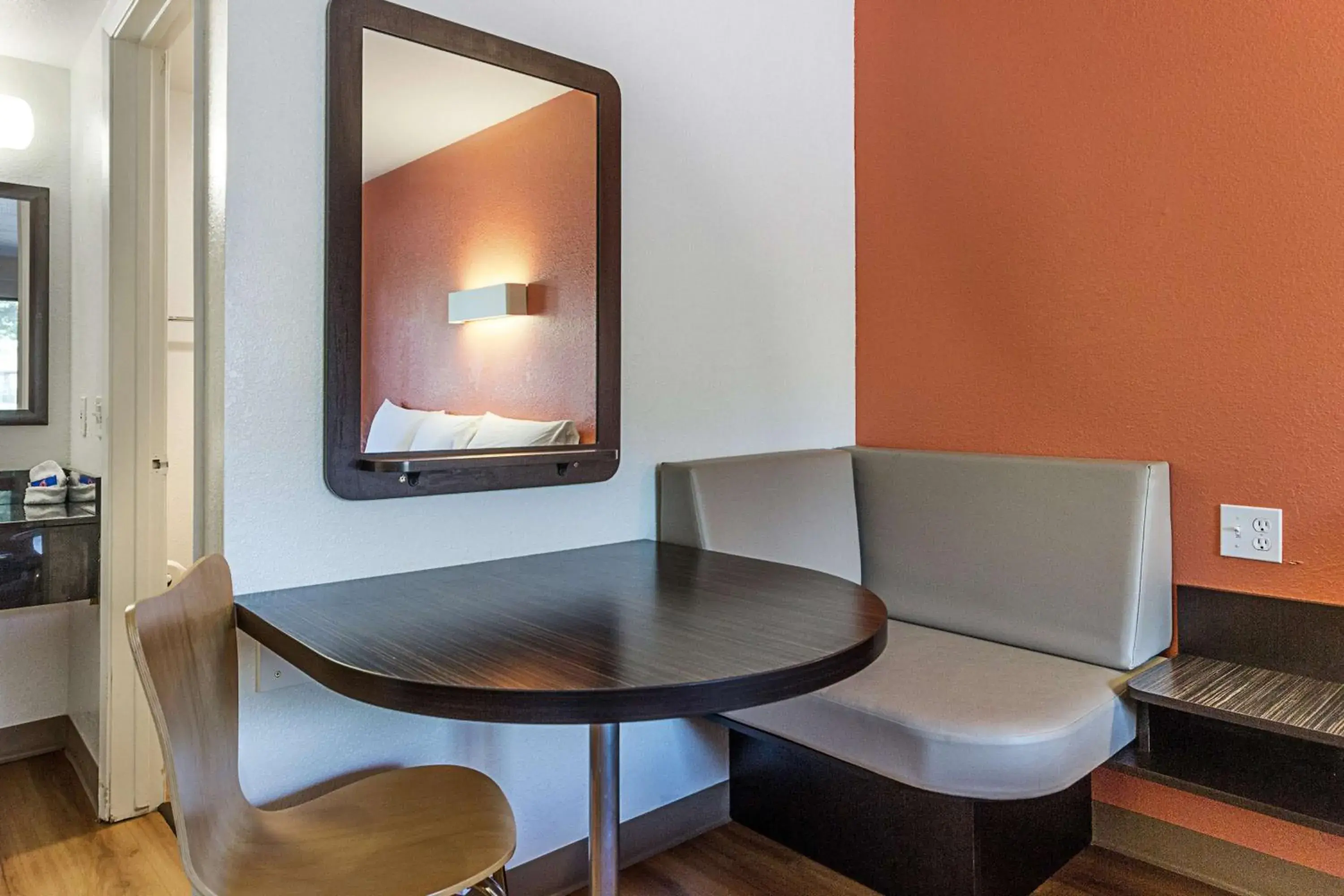 Photo of the whole room, Dining Area in Motel 6-Fresno, CA