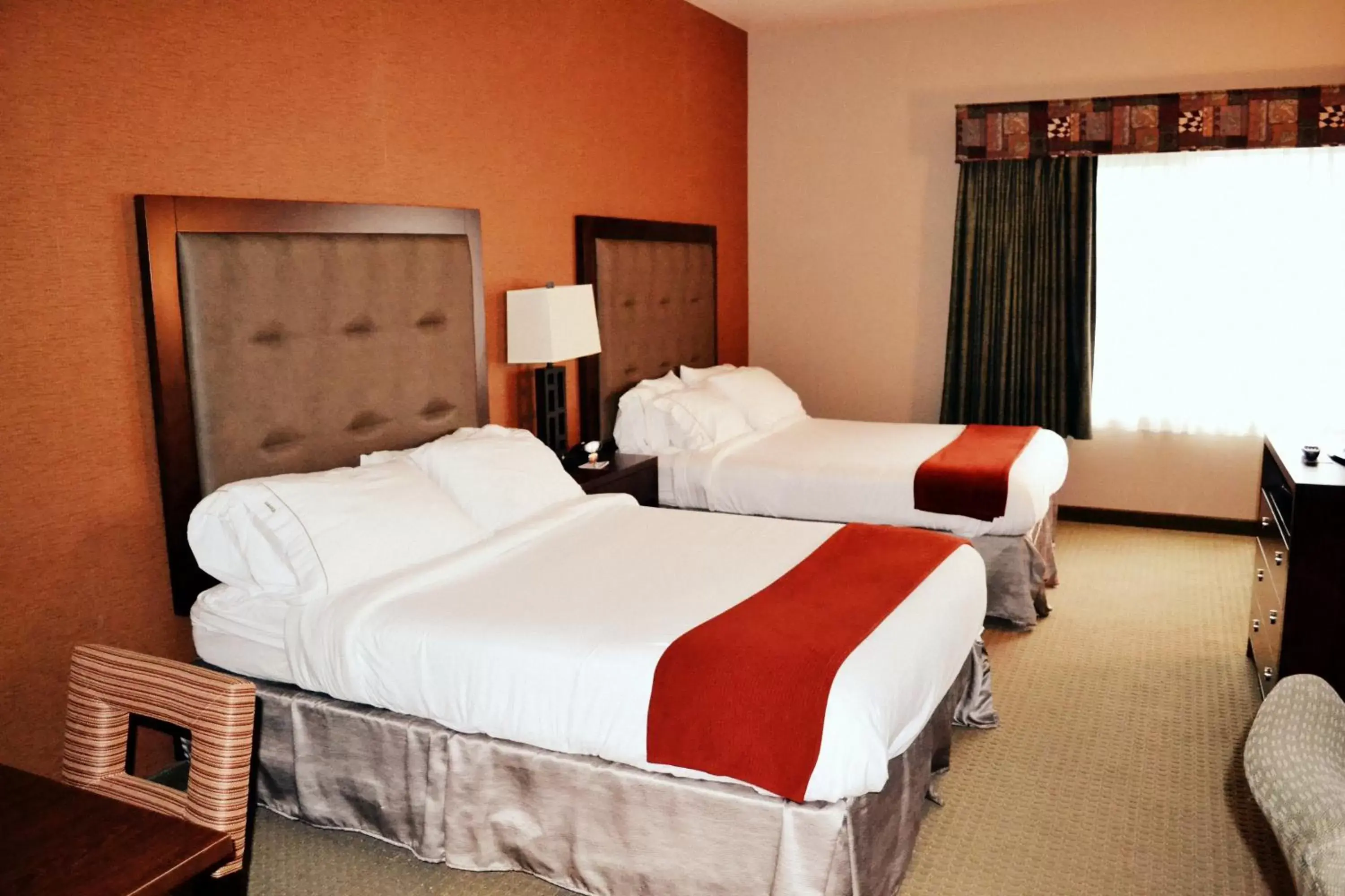 Photo of the whole room, Bed in Holiday Inn Express & Suites Bozeman West, an IHG Hotel