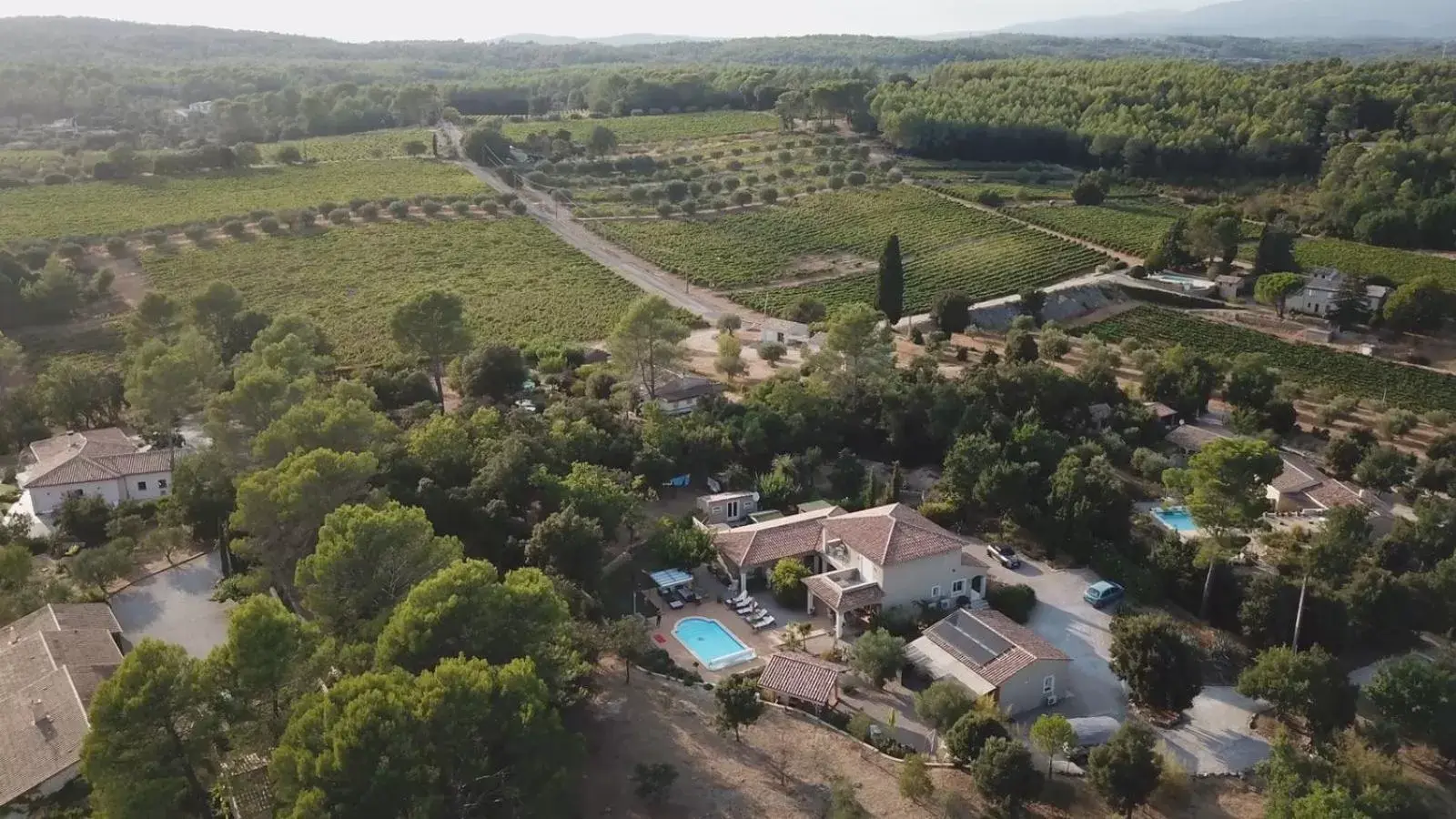Pool view, Bird's-eye View in Maprovencale