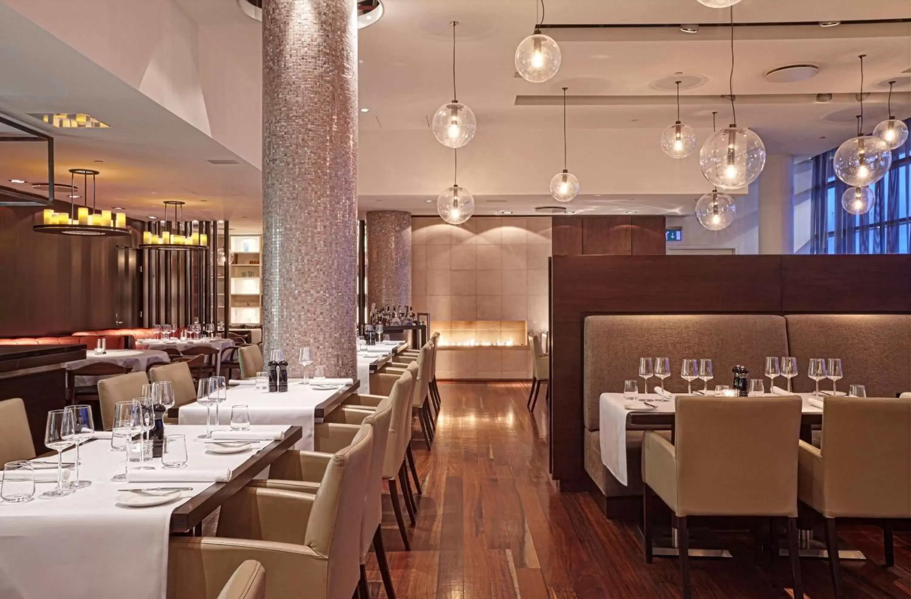 Restaurant/places to eat in Hilton Reykjavik Nordica Restaurant/places to eat in Hilton Reykjavik Nordica