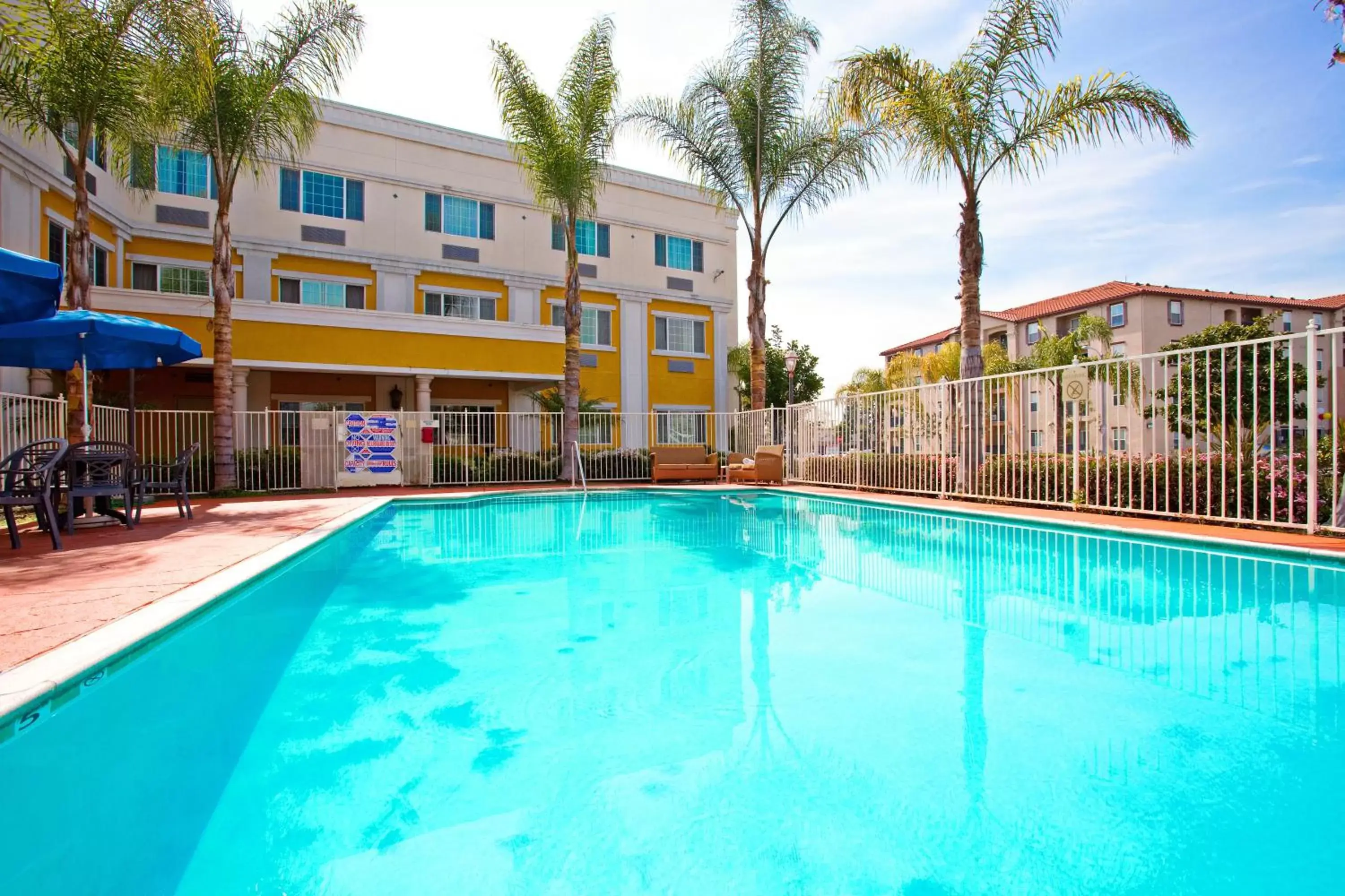 Swimming Pool in Hotel Marguerite Anaheim - Garden Grove, Trademark Collection