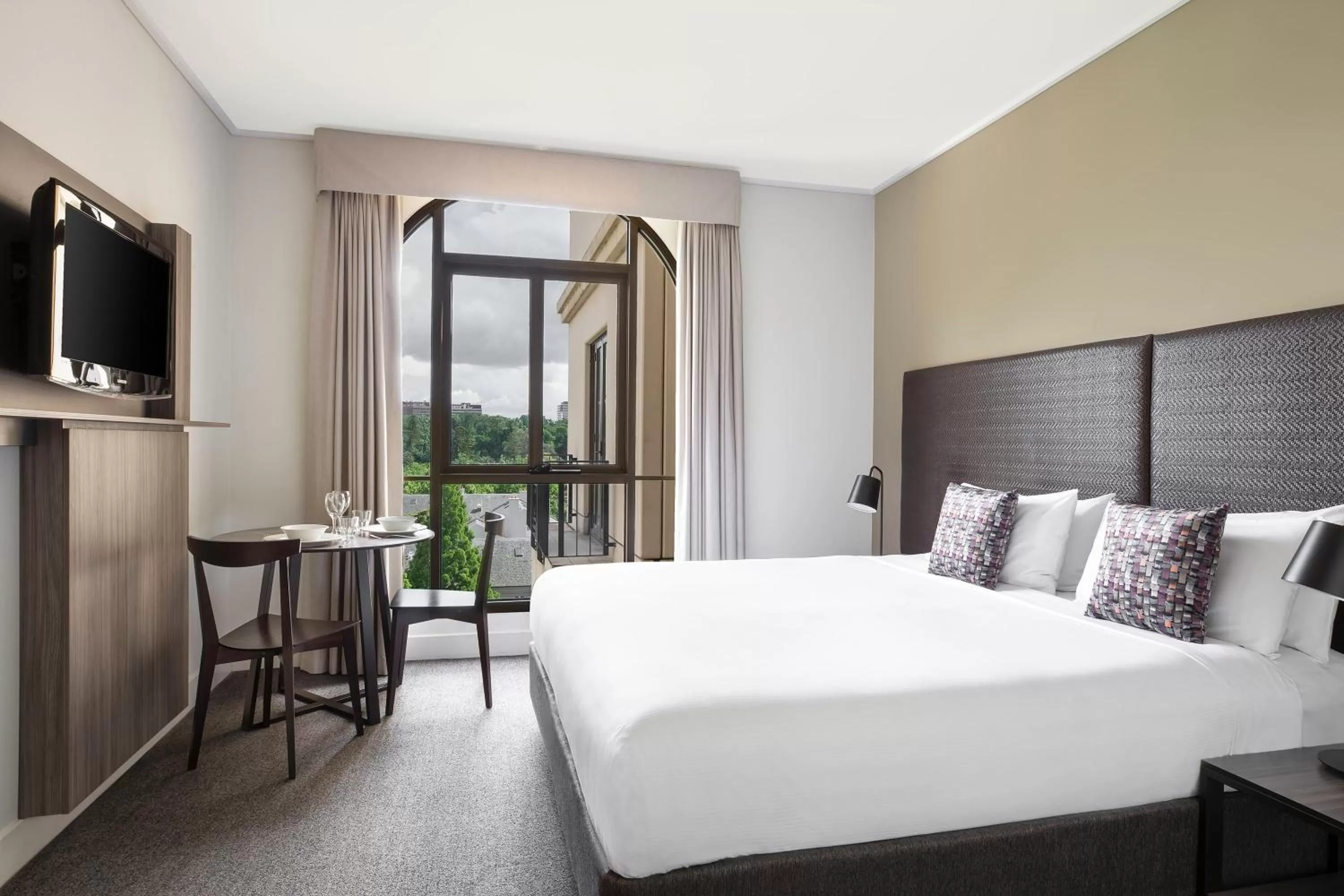 Bedroom, Bed in Mantra on Jolimont Melbourne